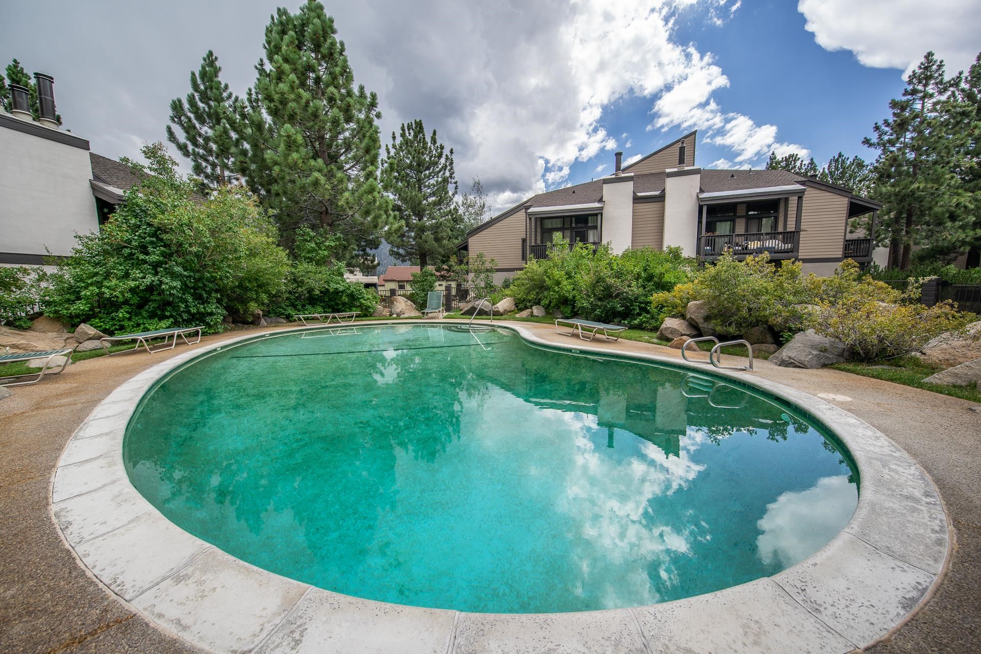 362 Old Mammoth Rd. #4