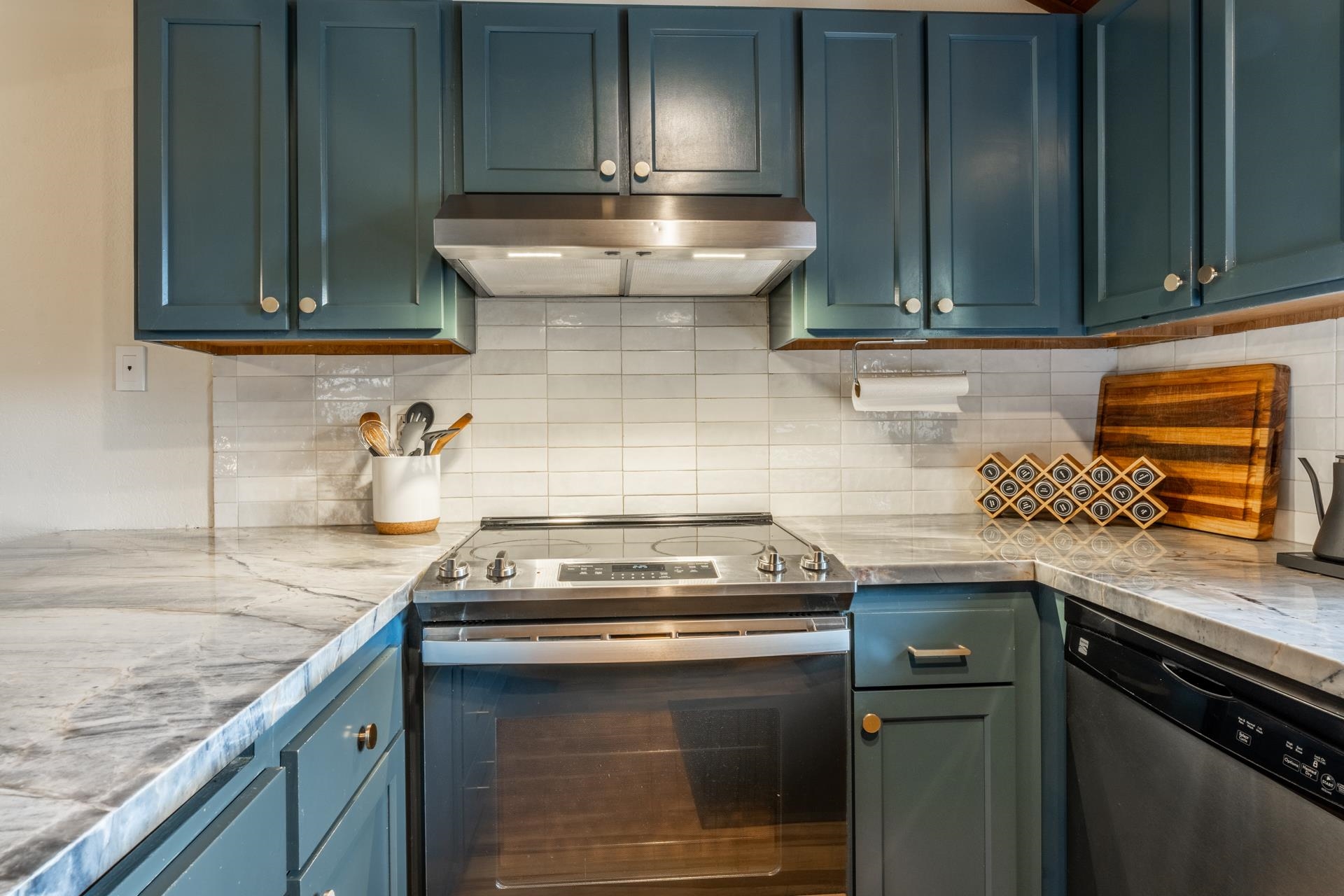 3005 Meridian Blvd #8