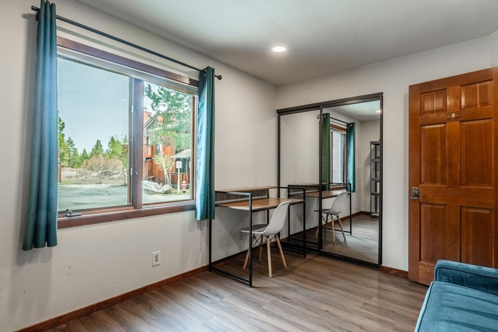 3005 Meridian Blvd #8