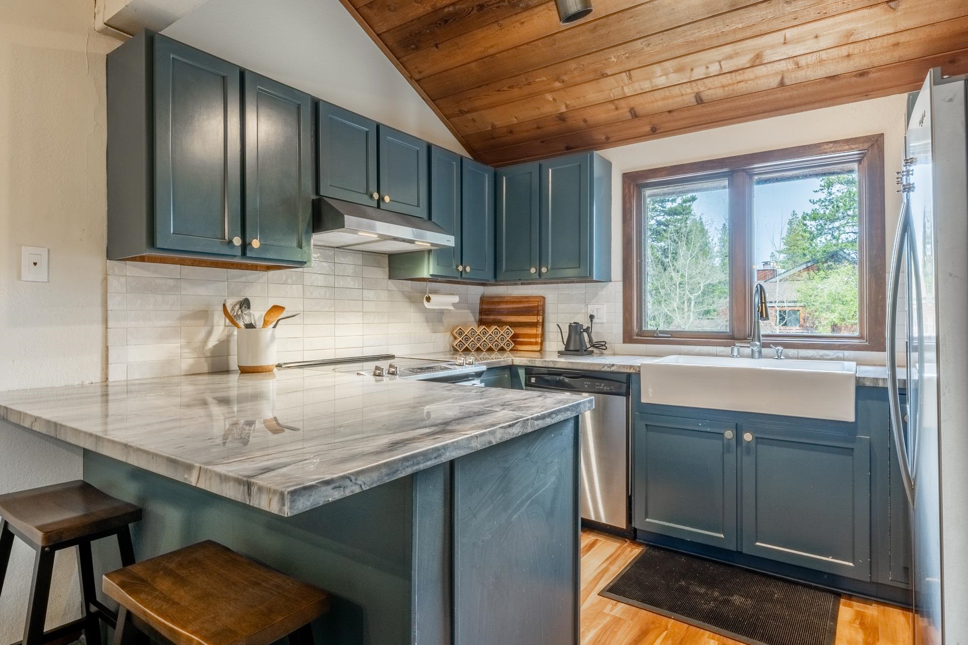 3005 Meridian Blvd #8