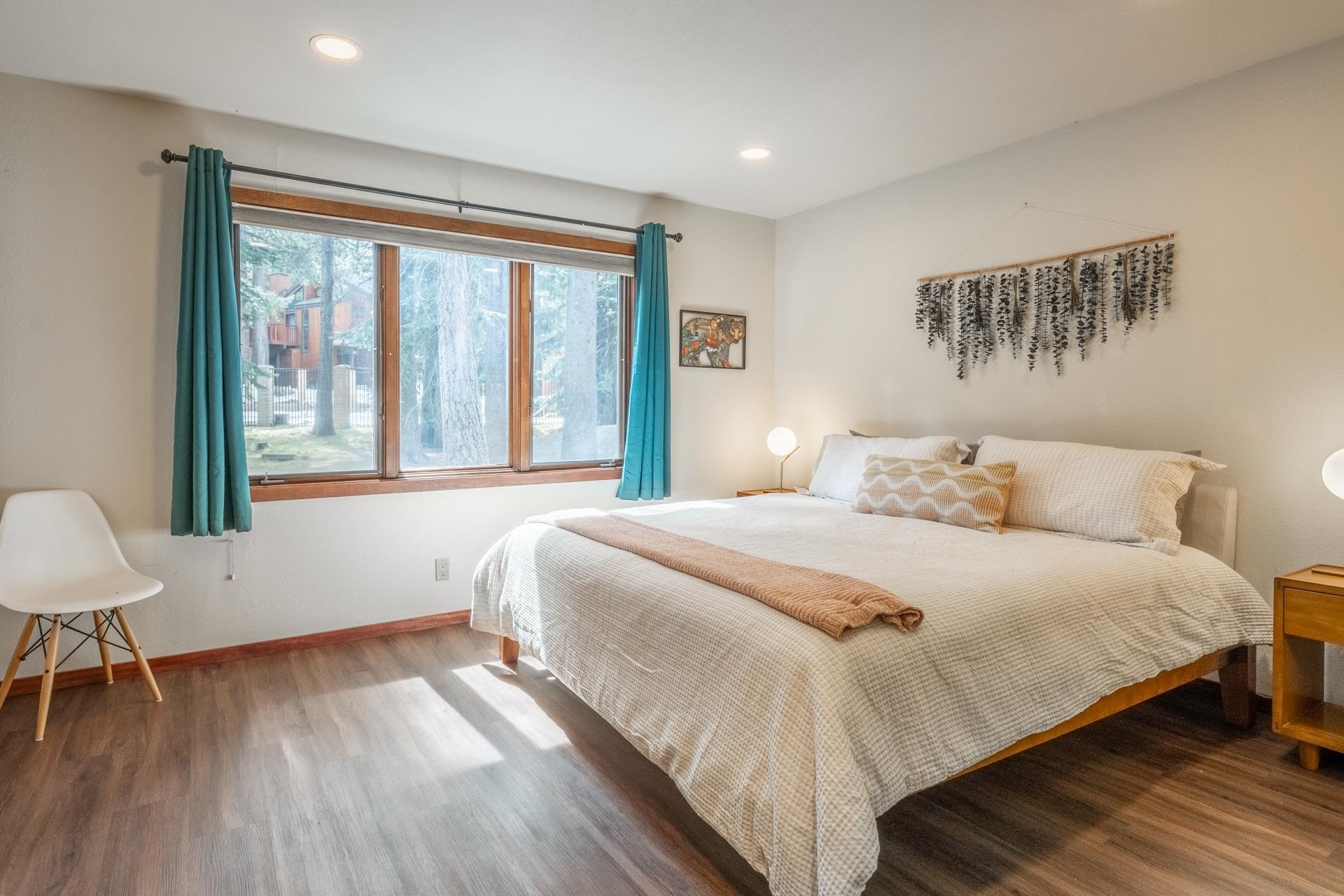 3005 Meridian Blvd #8