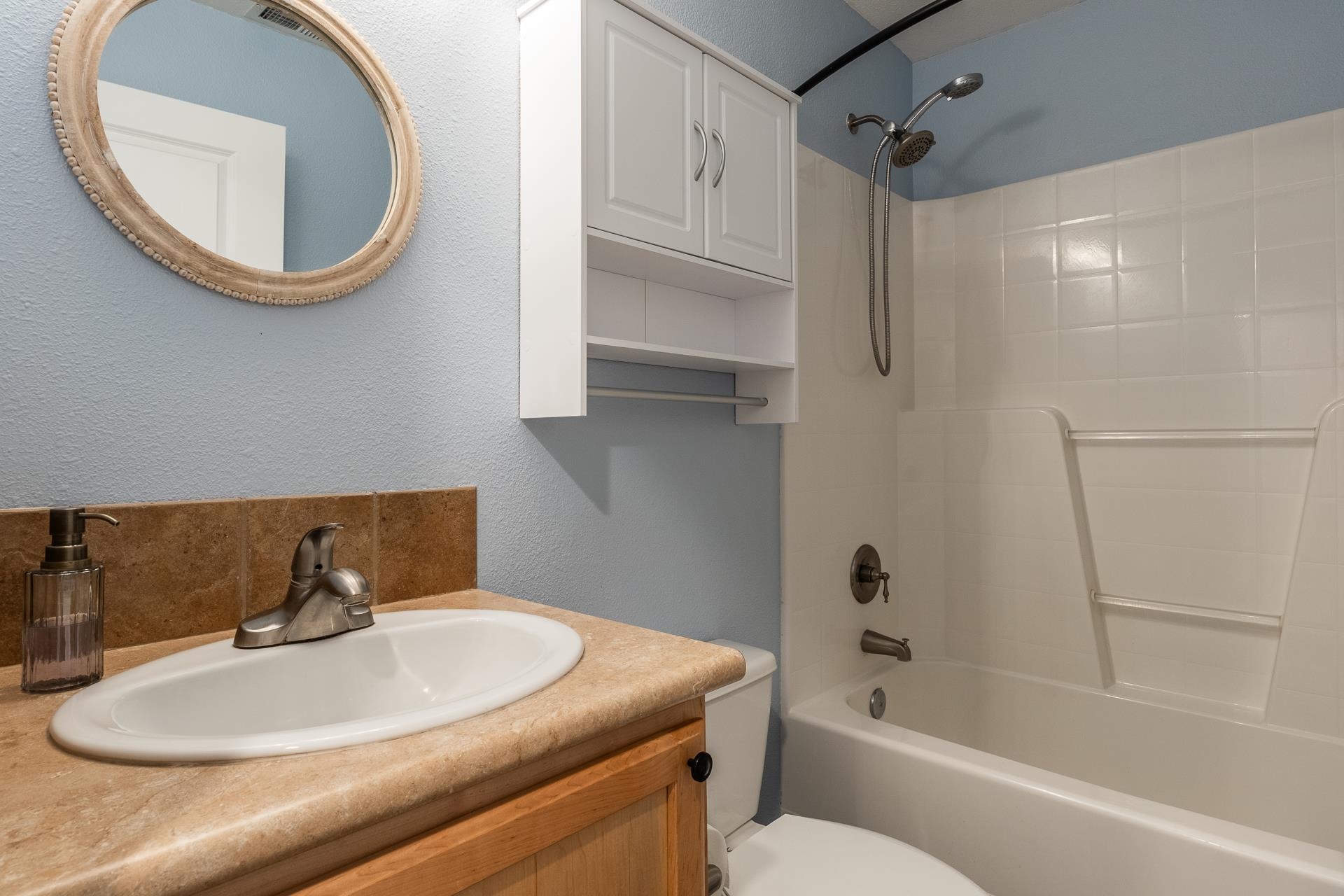 61 Callahan Way D-1 Unit: Door D-1