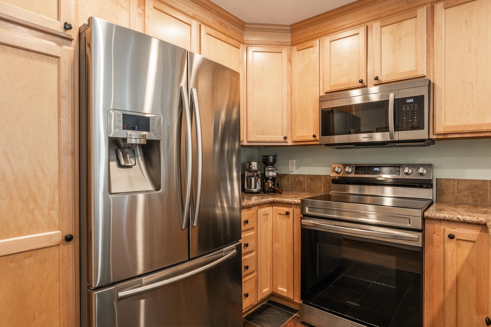 61 Callahan Way D-1 Unit: Door D-1