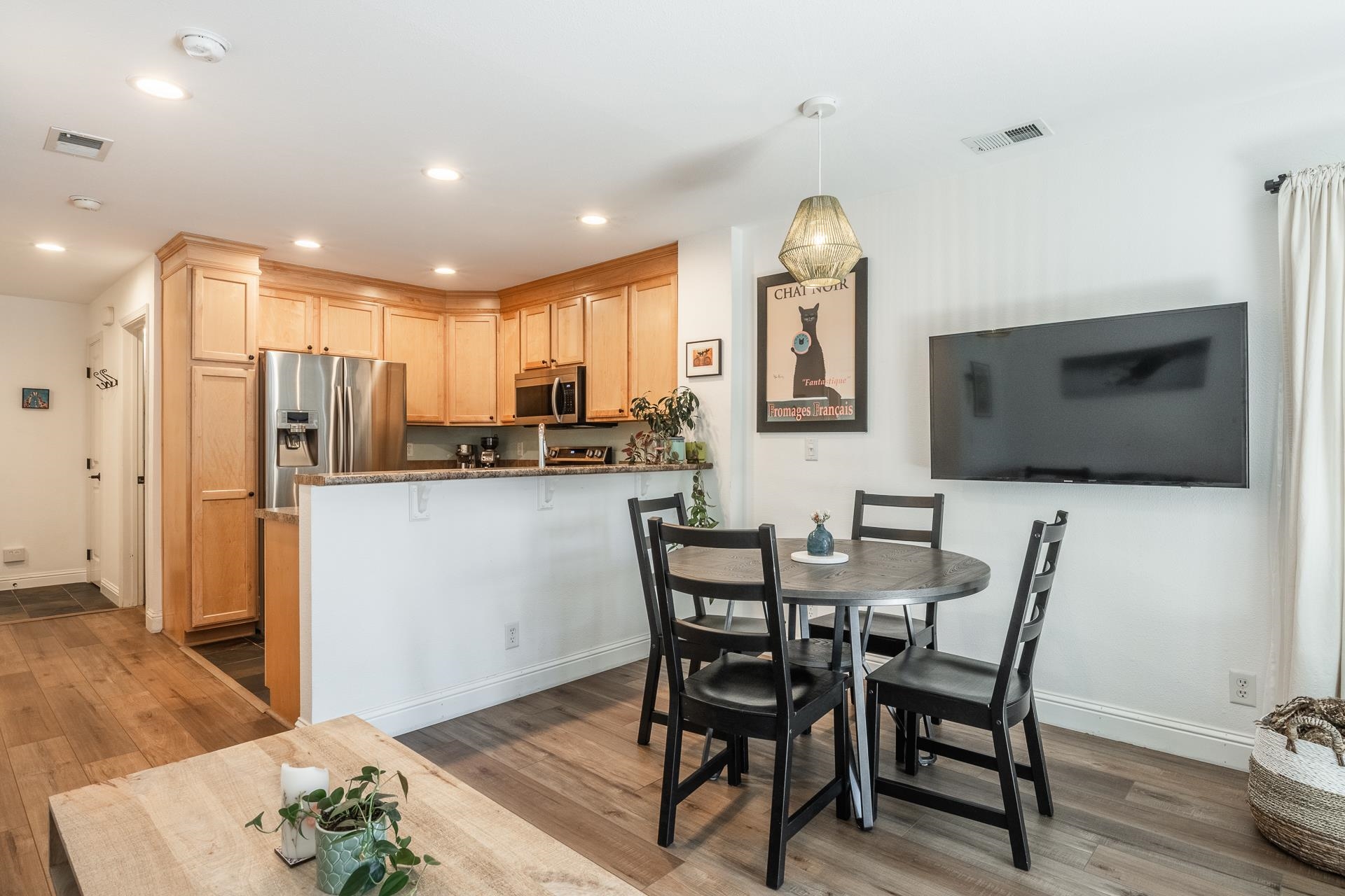 61 Callahan Way D-1 Unit: Door D-1