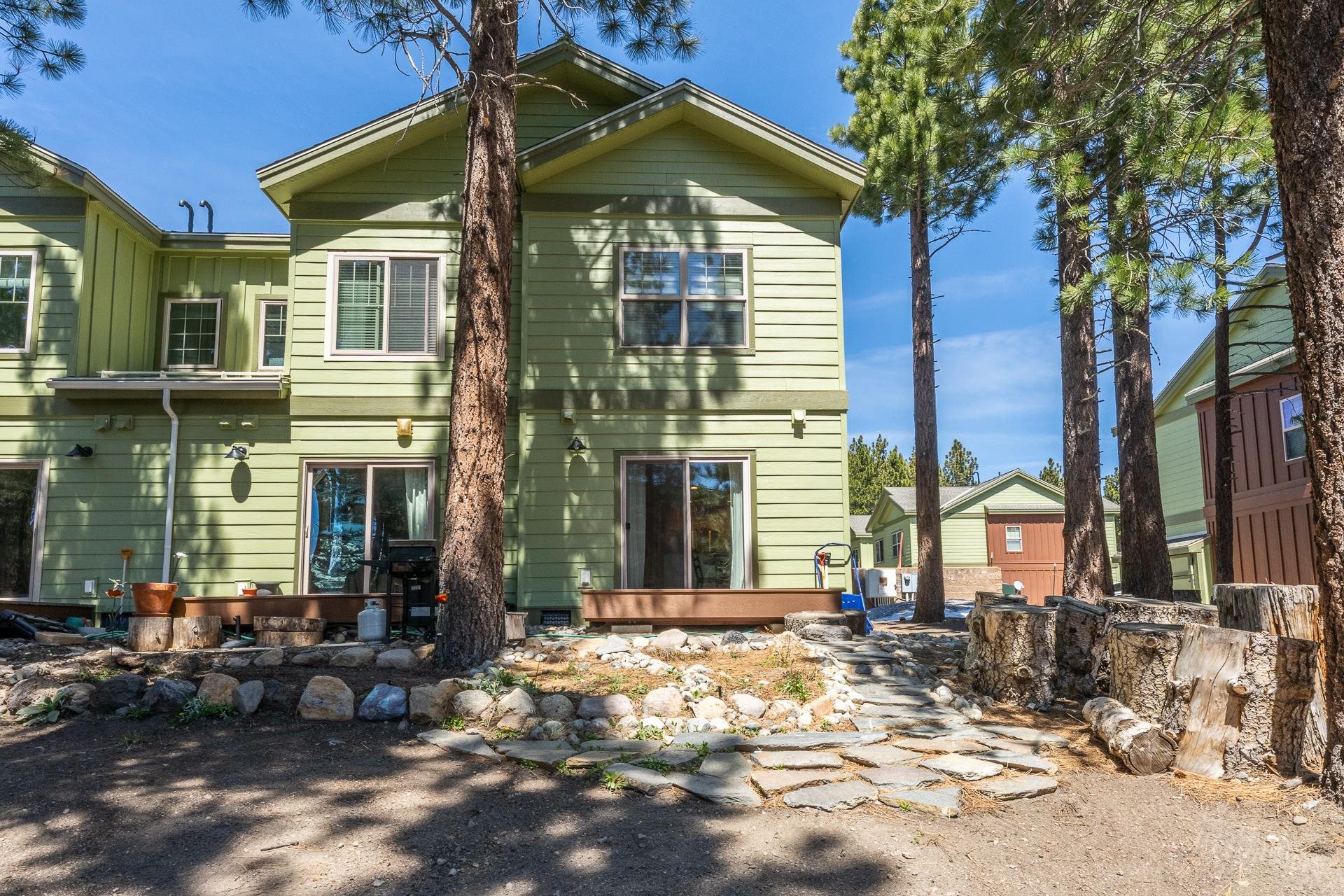 61 Callahan Way D-1 Unit: Door D-1