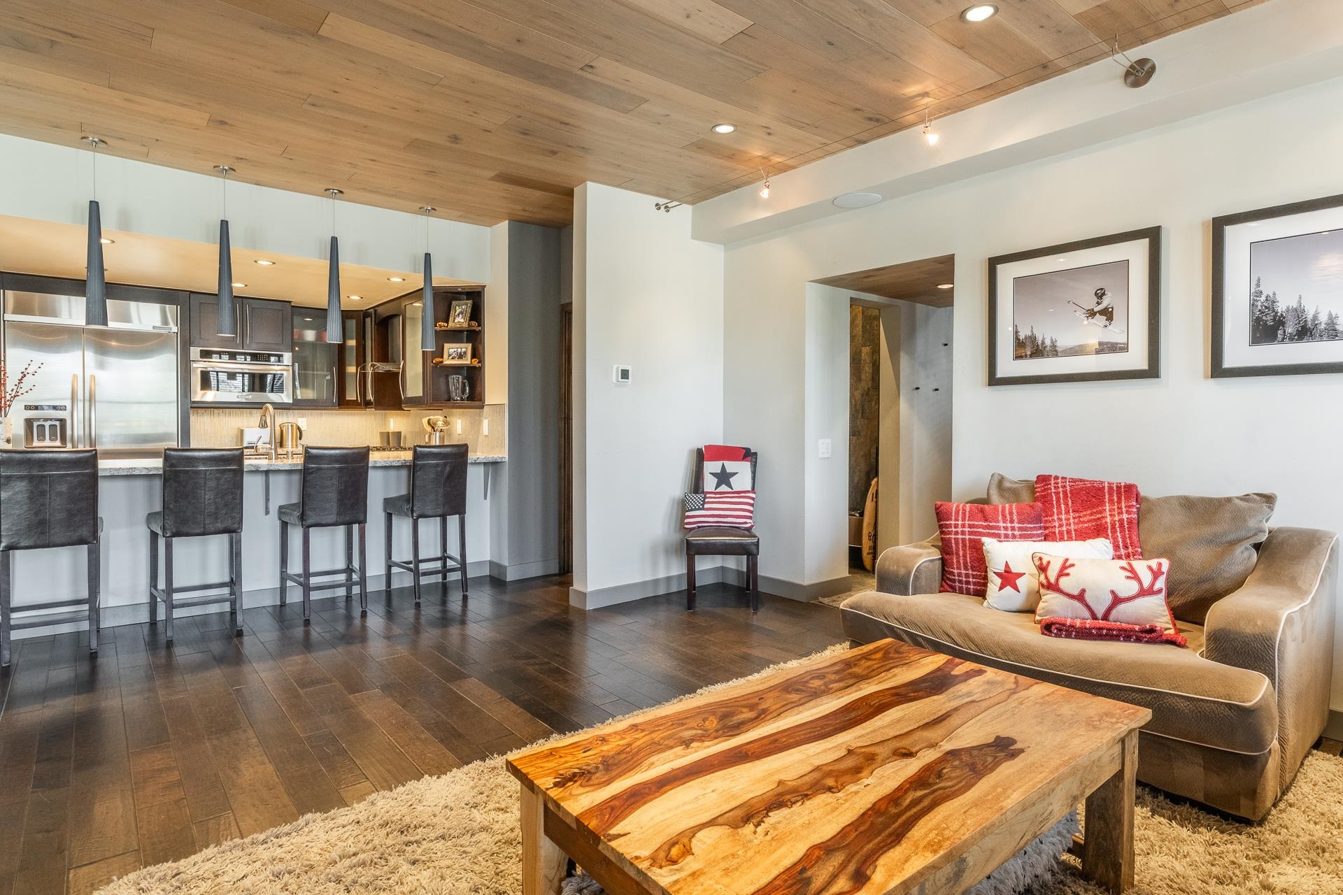 877 Par Court Unit: 877