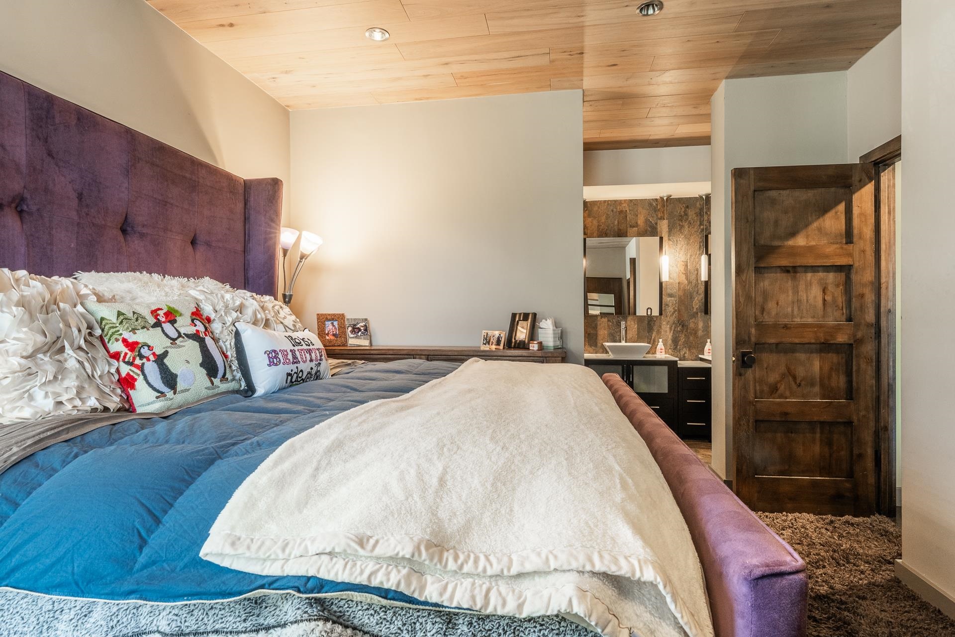 877 Par Court Unit: 877