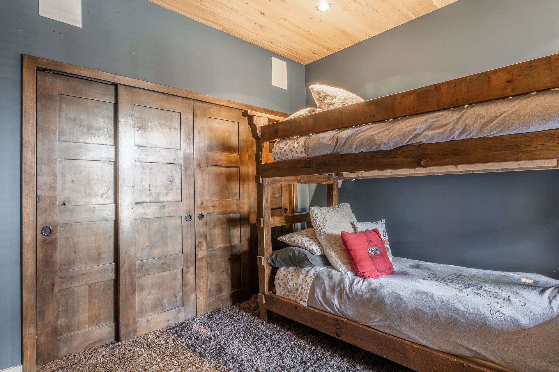 877 Par Court Unit: 877