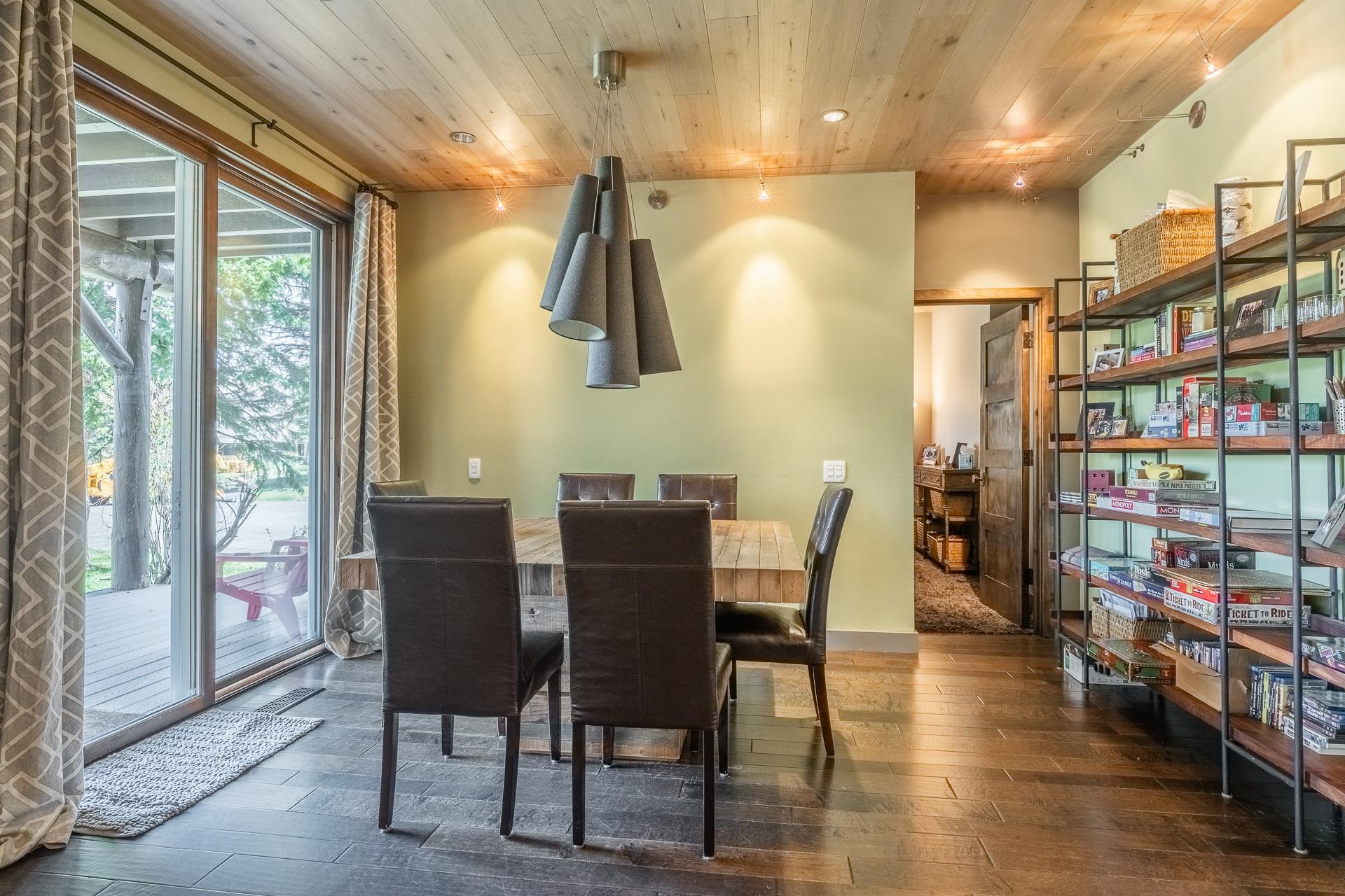 877 Par Court Unit: 877