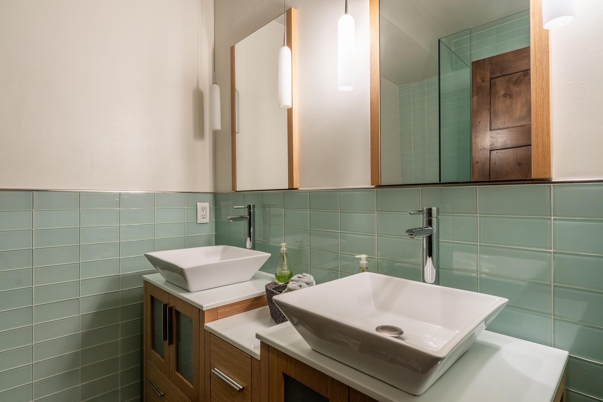 877 Par Court Unit: 877