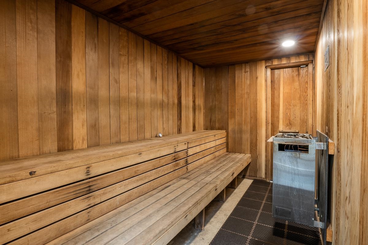 3005 Meridian #12 Boulevard Unit: 12