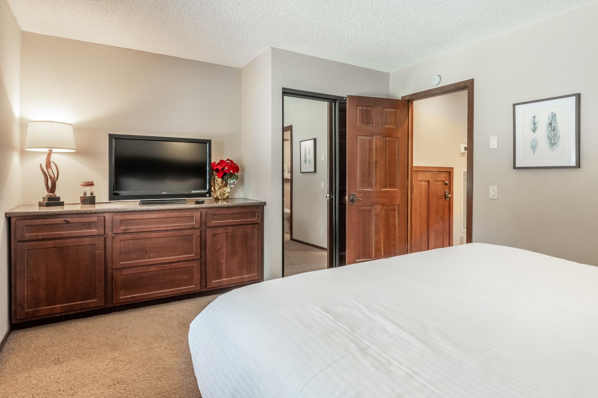 3005 Meridian #12 Boulevard Unit: 12