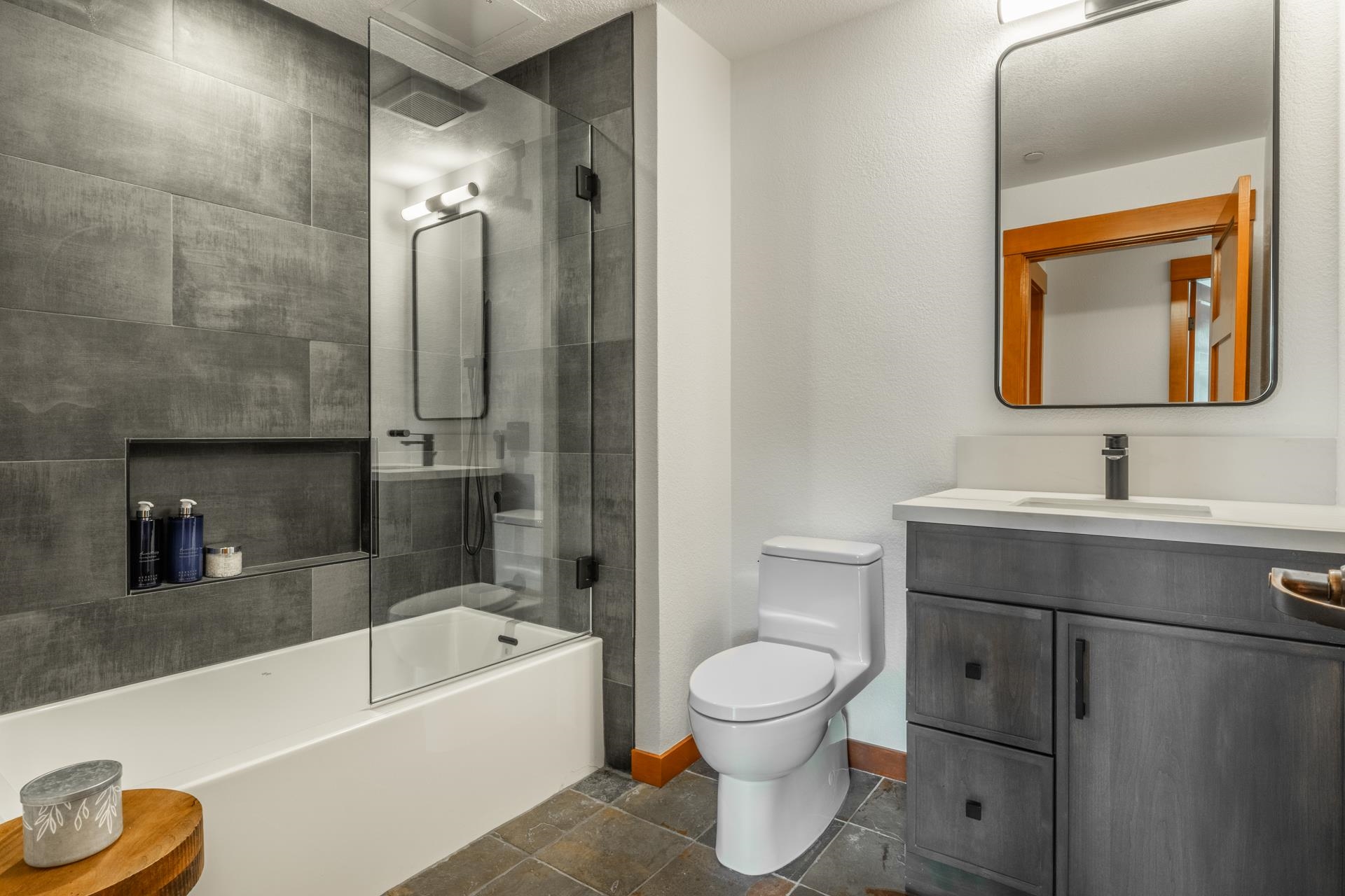 6201 Minaret Rd #2430