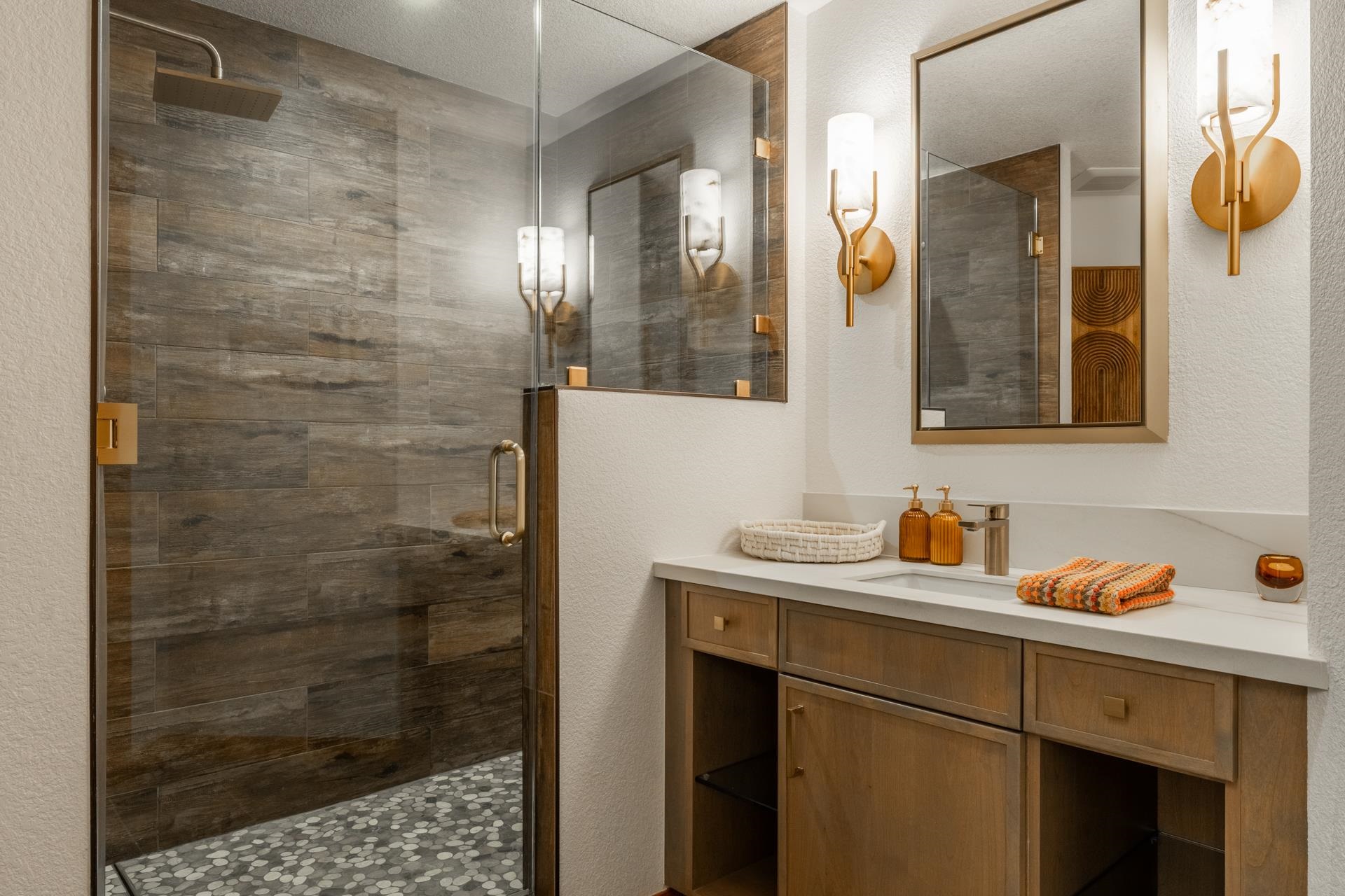 6201 Minaret Rd #2430