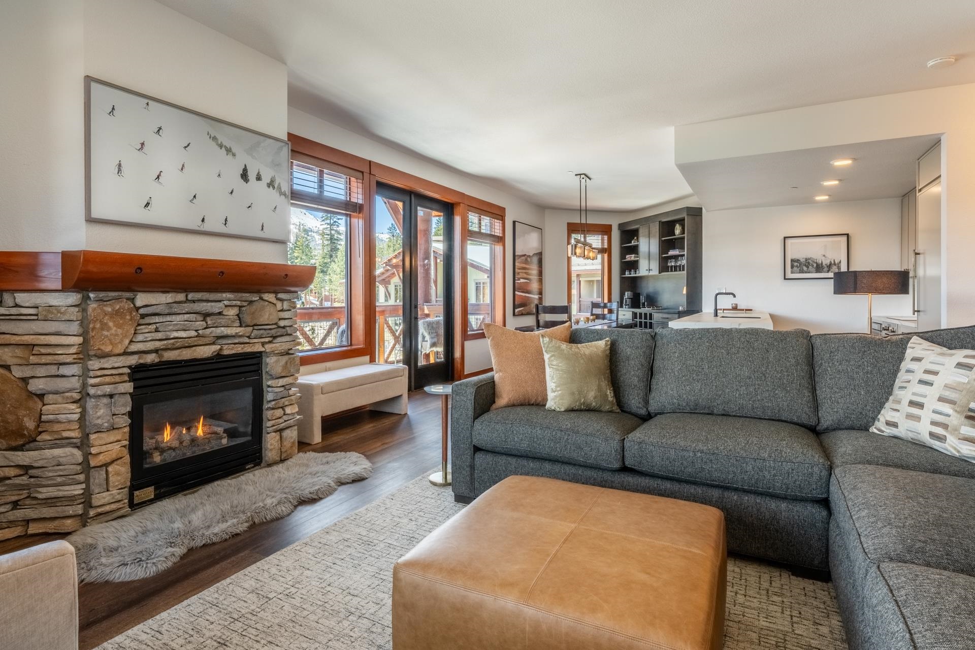 6201 Minaret Rd #2430