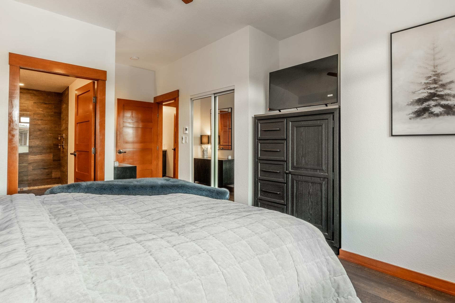 6201 Minaret Rd #2430