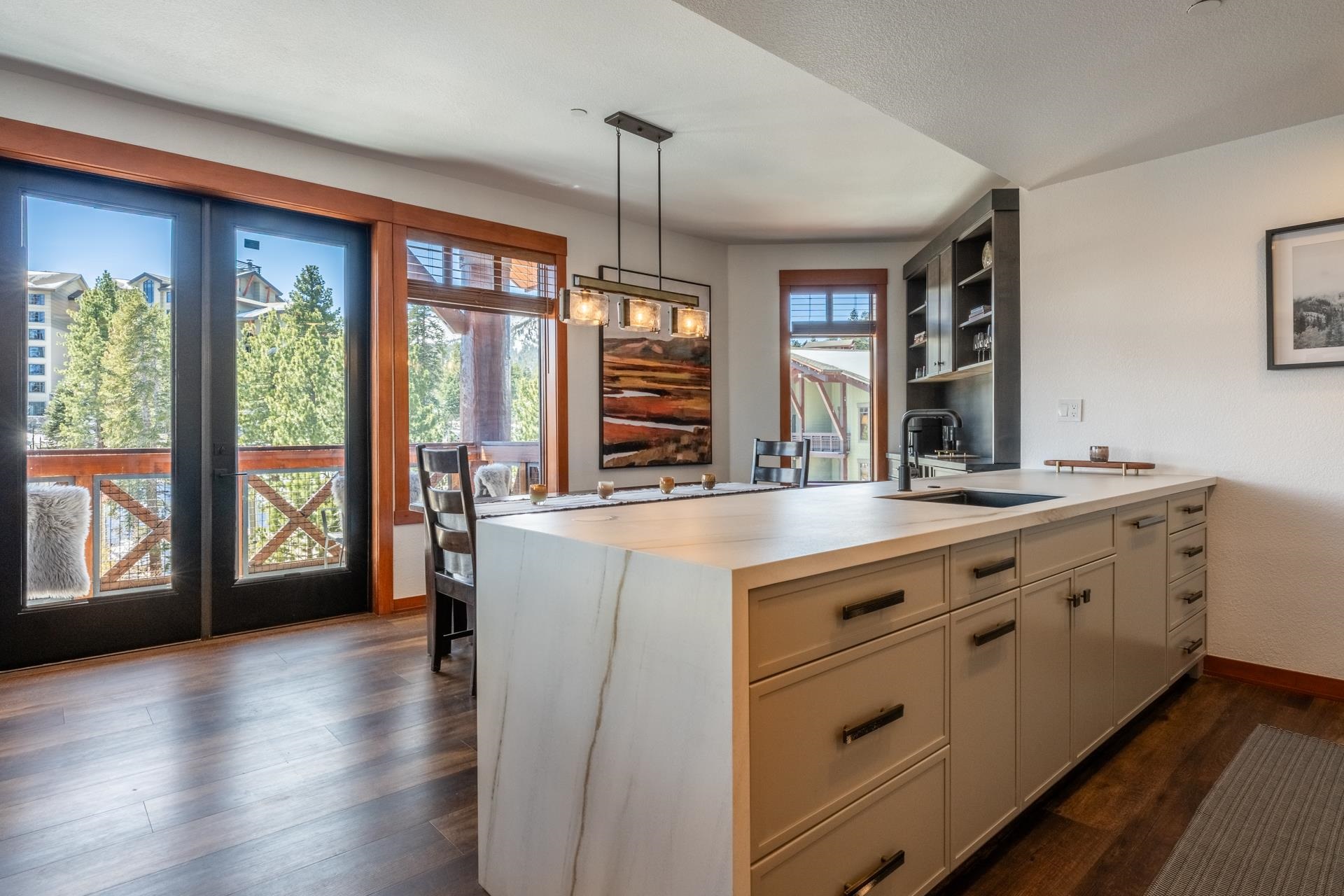 6201 Minaret Rd #2430