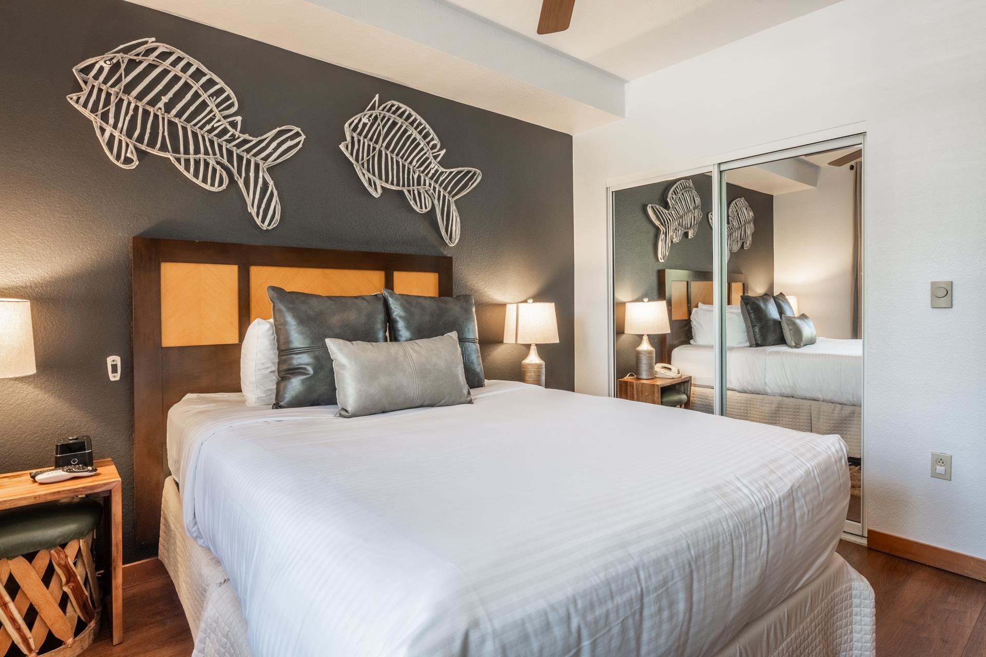 6201 Minaret Road Unit: 2221
