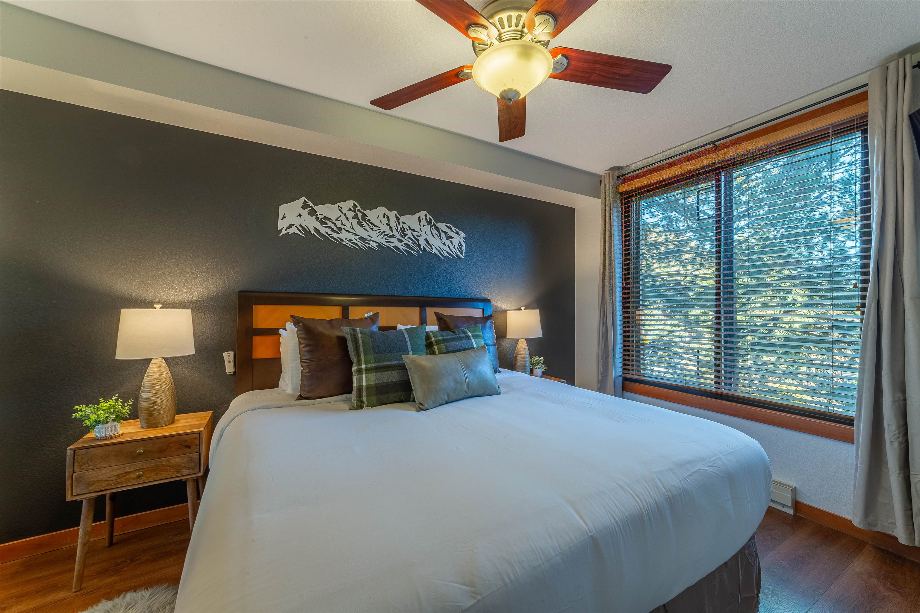 6201 Minaret Road Unit: 2221