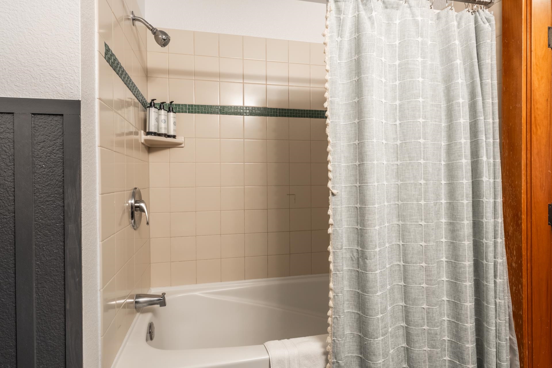 6201 Minaret Road Unit: 2221
