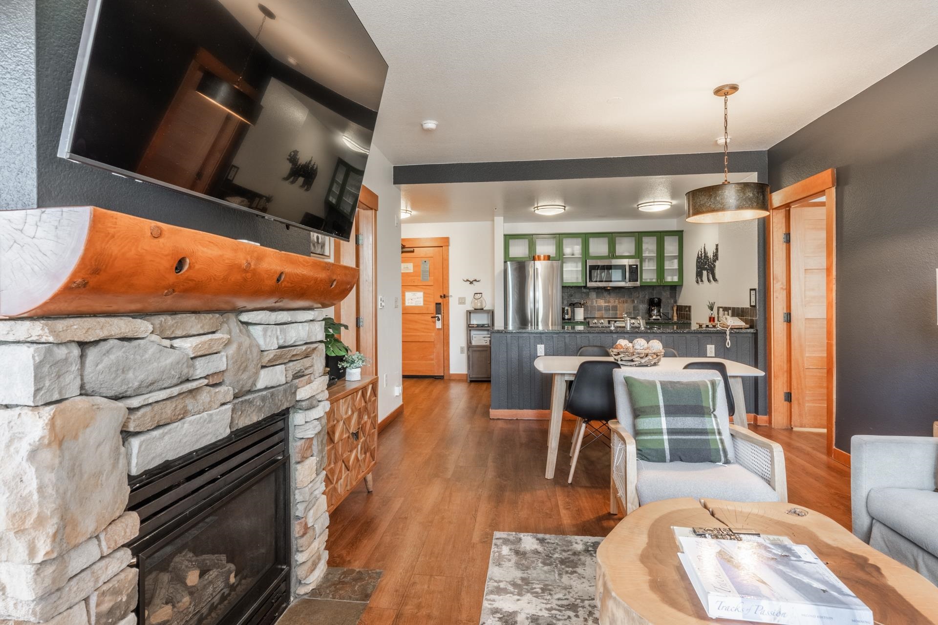 6201 Minaret Road Unit: 2221