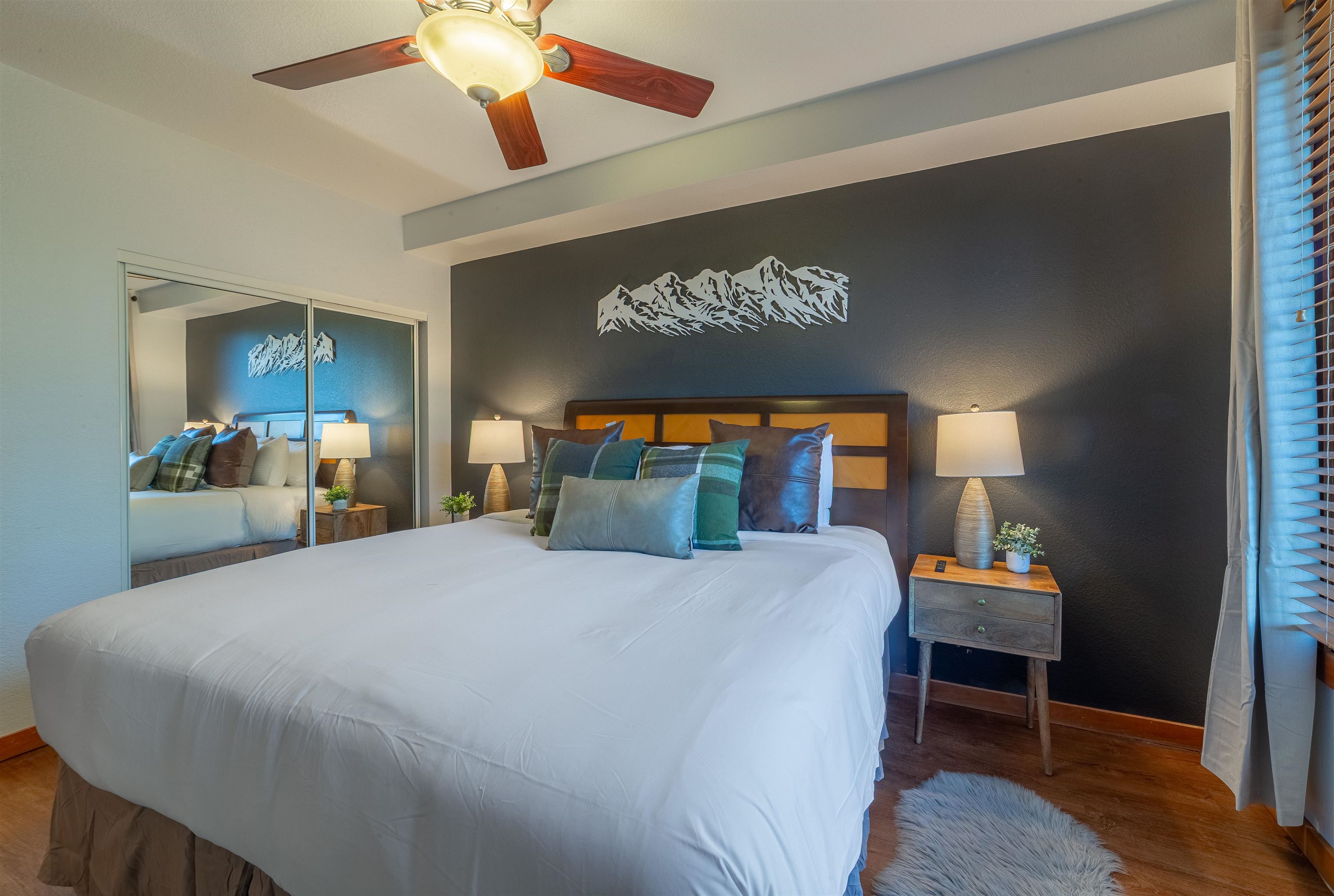 6201 Minaret Road Unit: 2221