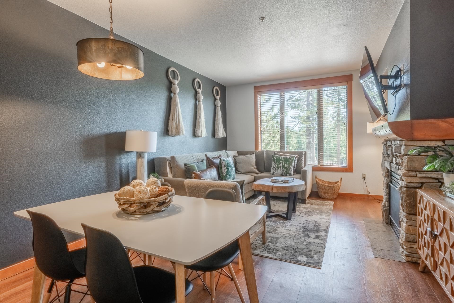 6201 Minaret Road Unit: 2221