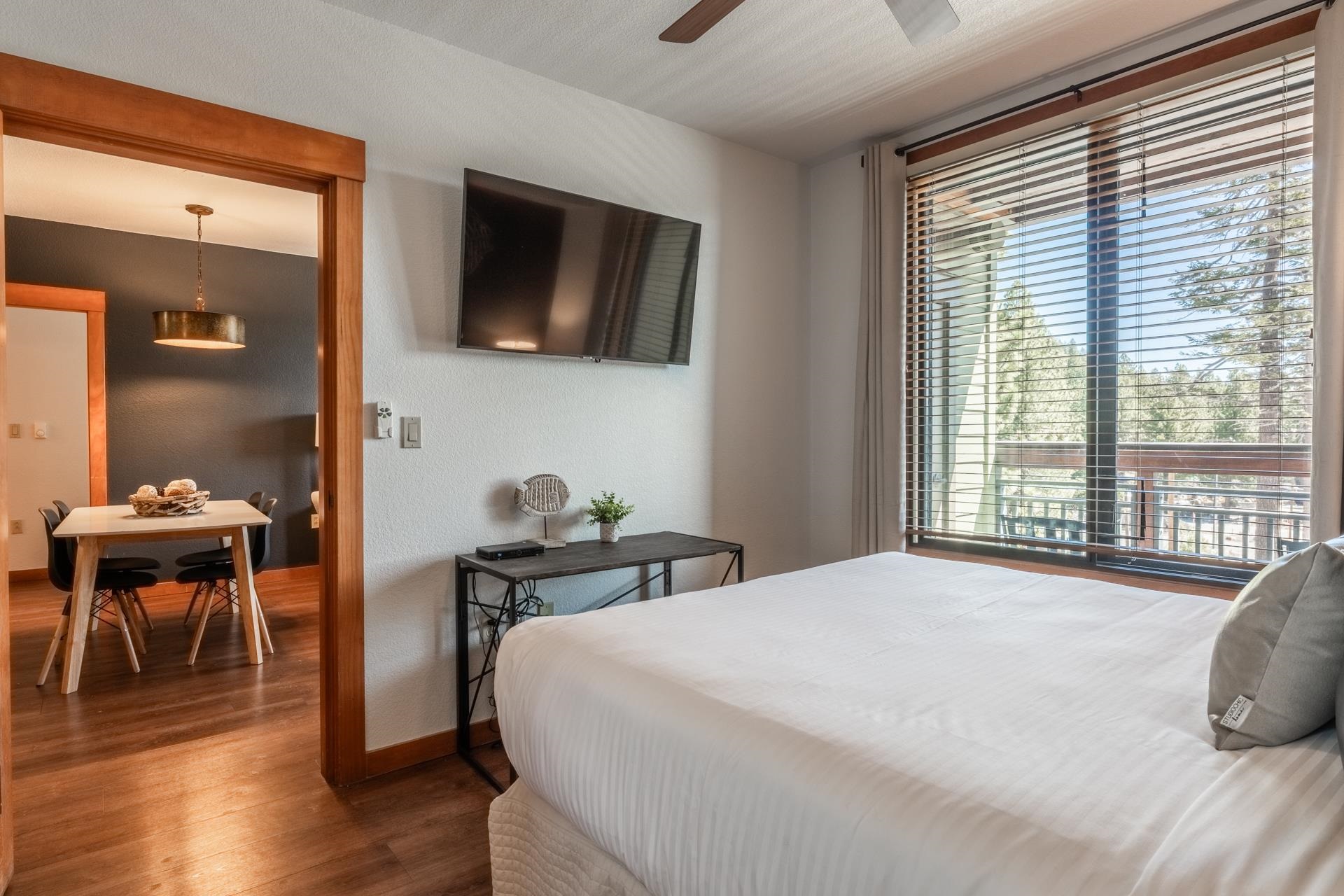 6201 Minaret Road Unit: 2221