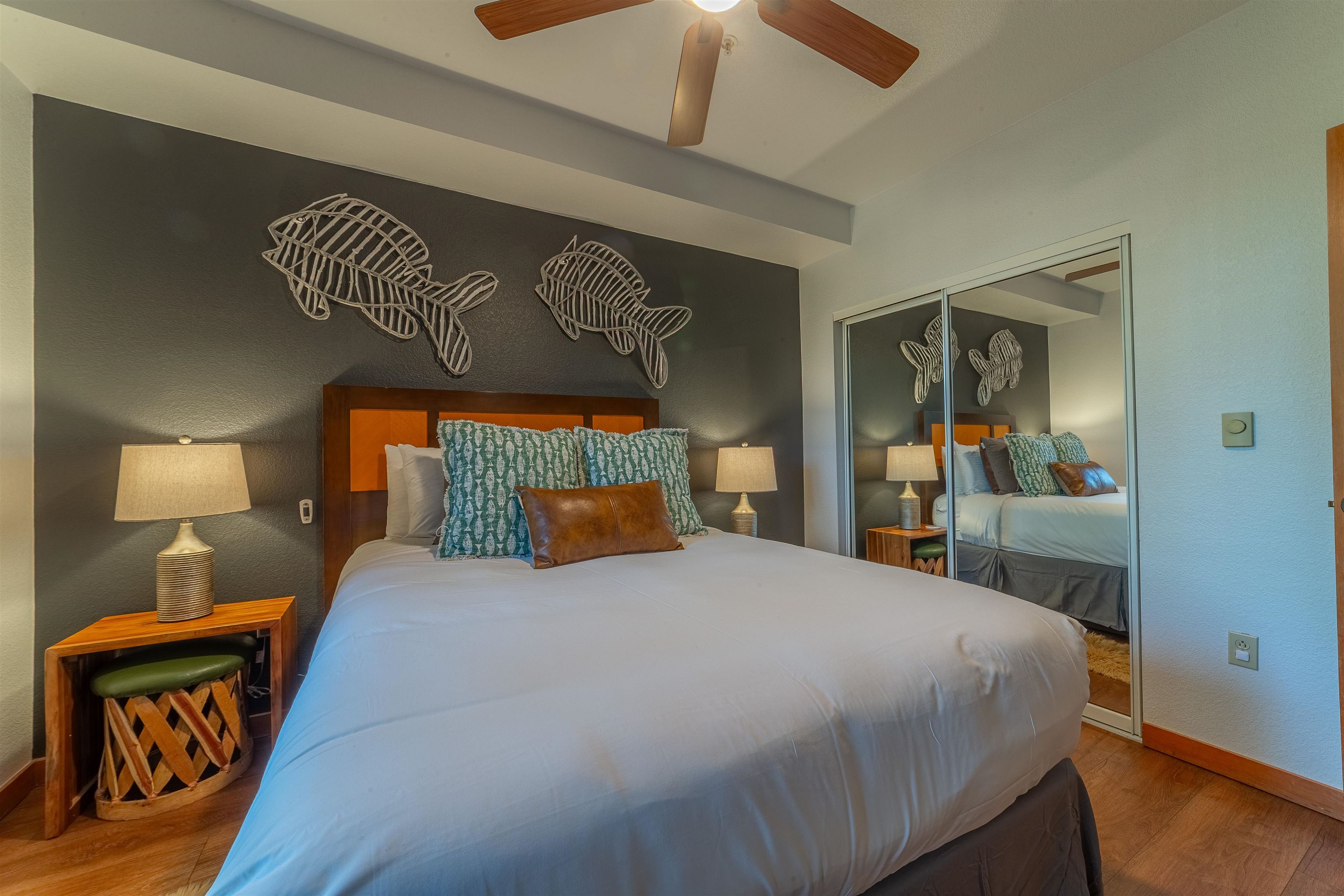 6201 Minaret Road Unit: 2221