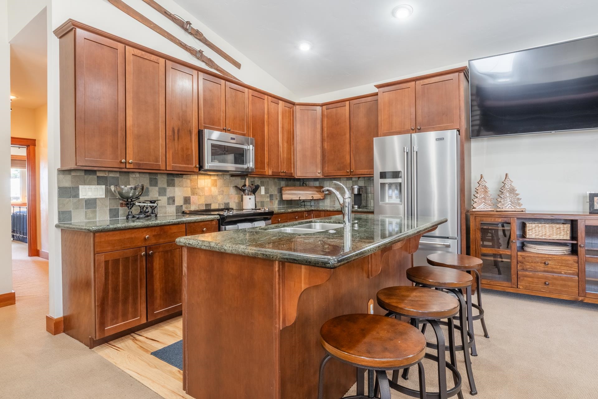 125 Davison Road #1