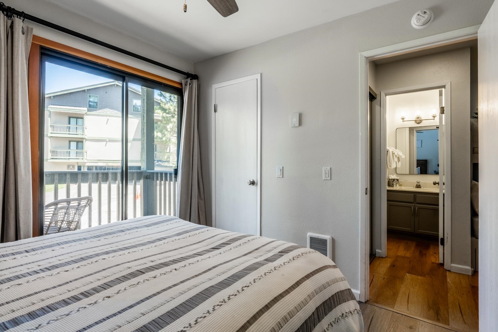 261 Lakeview Blvd #37