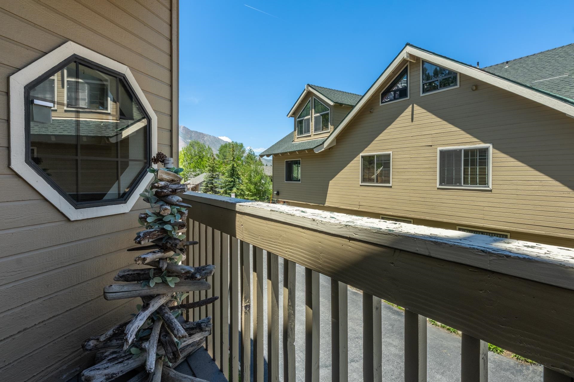 119 Lake Manor Place #24