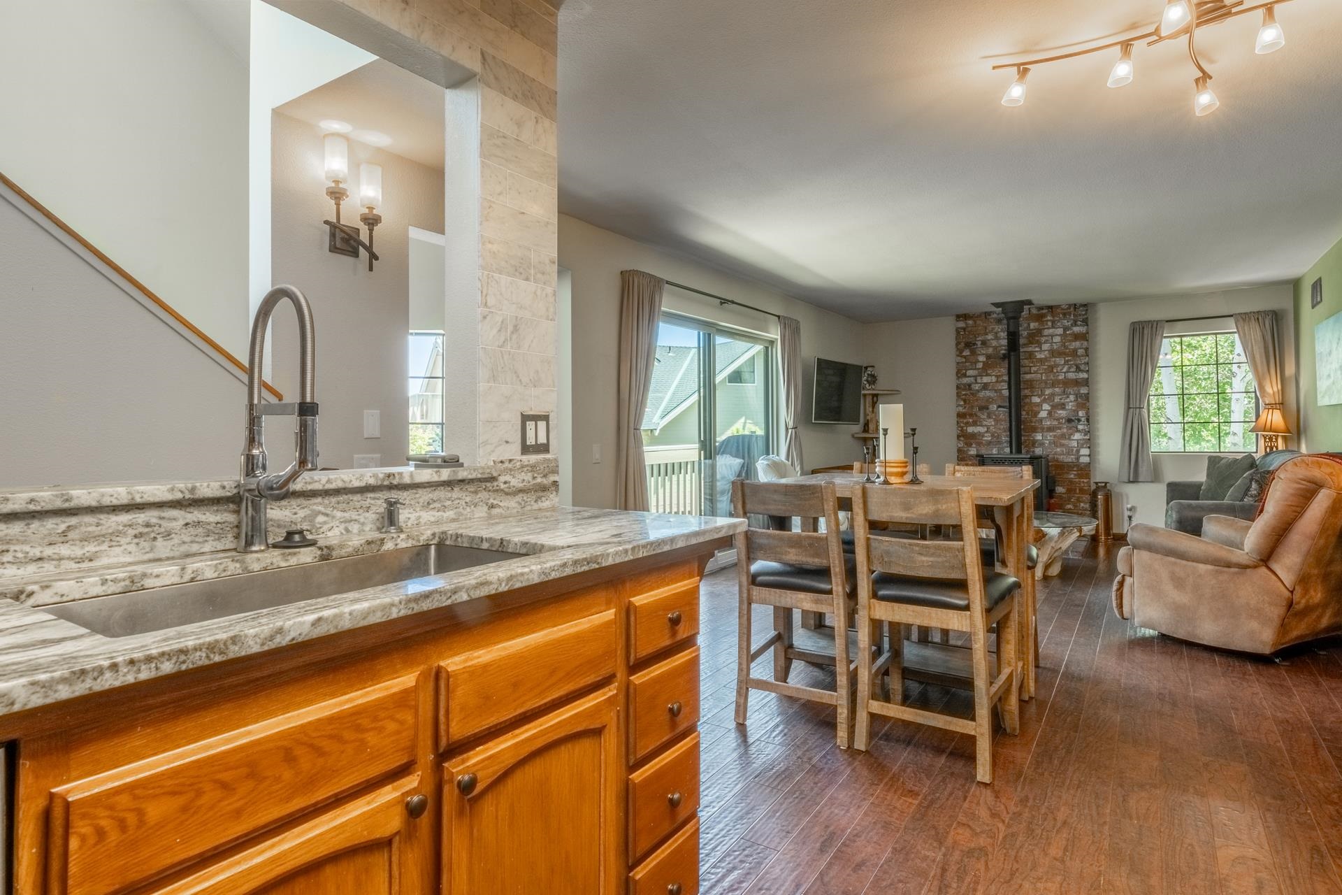 119 Lake Manor Place #24