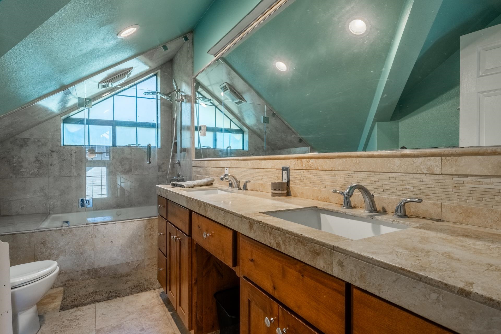 119 Lake Manor Place #24