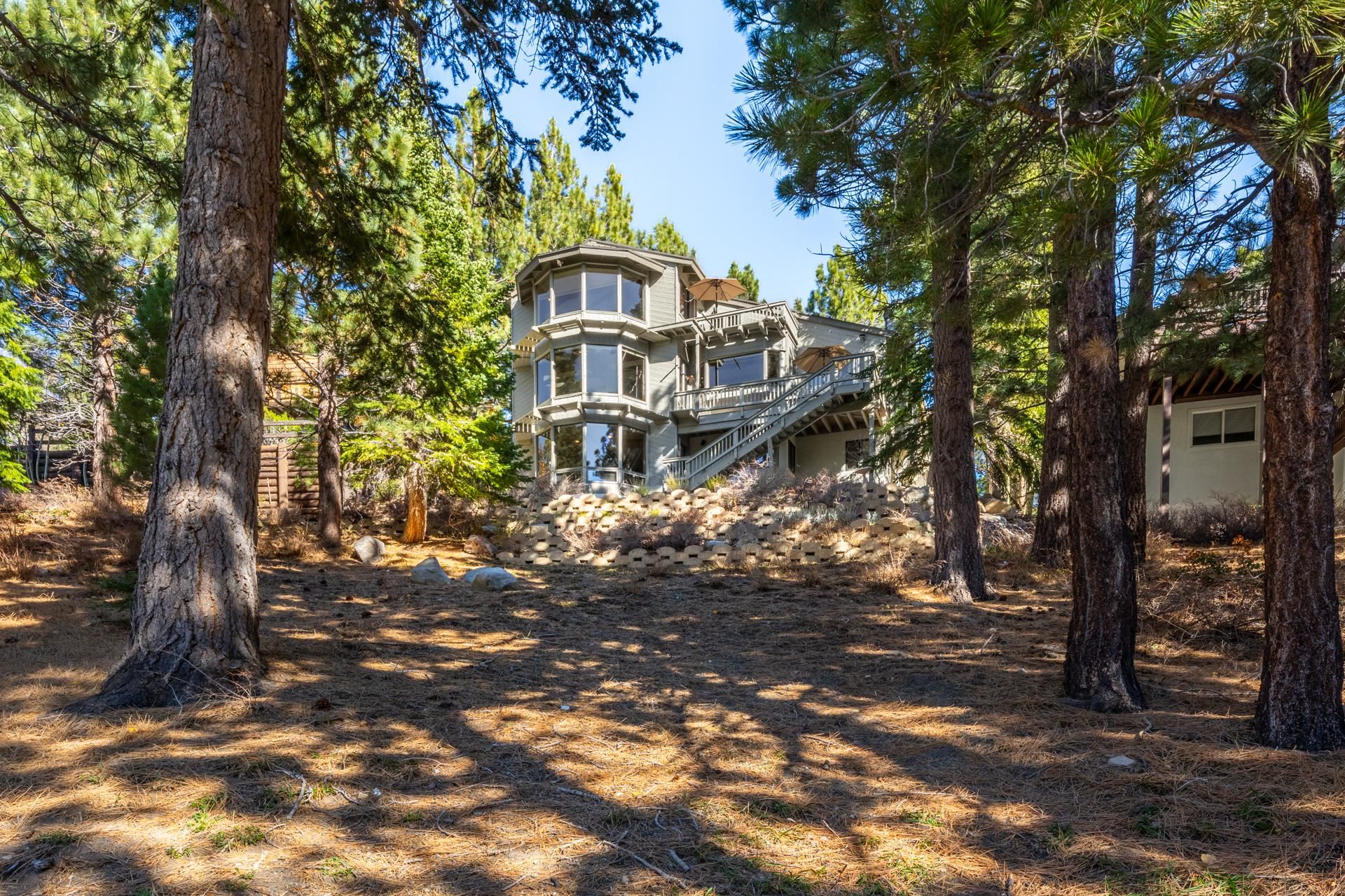 198 Valley Vista