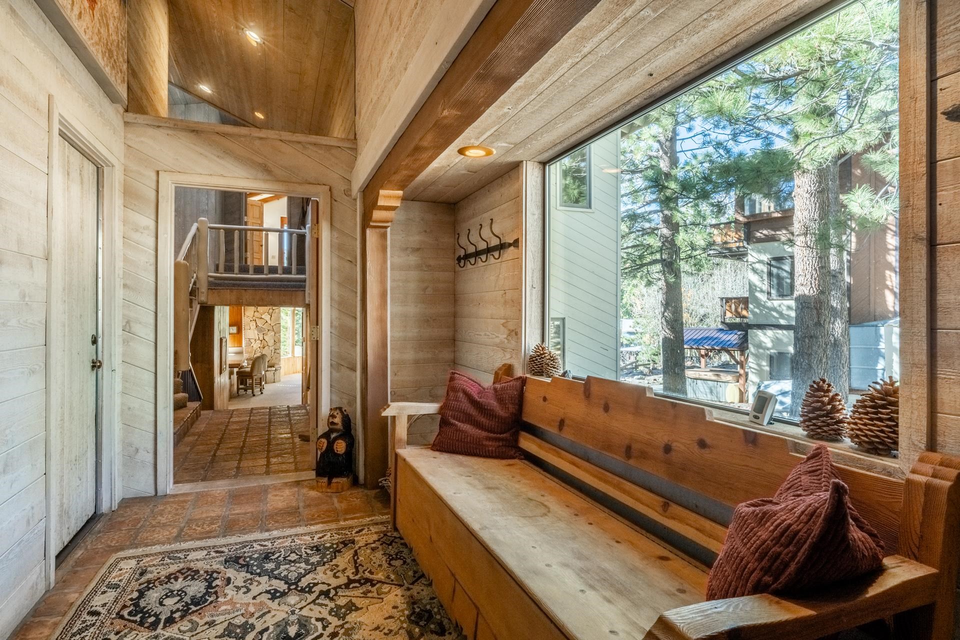 198 Valley Vista
