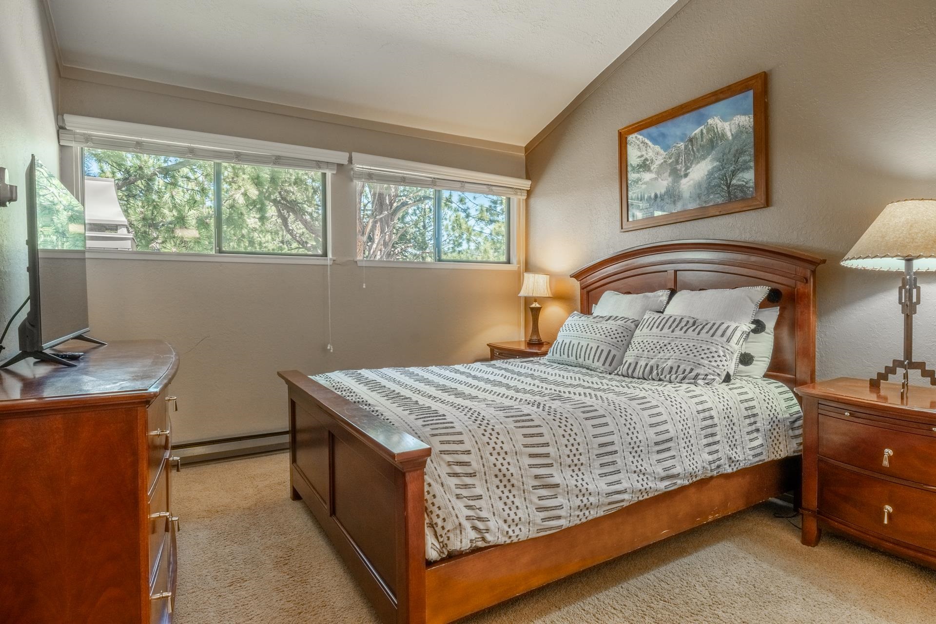 3253 Meridian Blvd. E-16