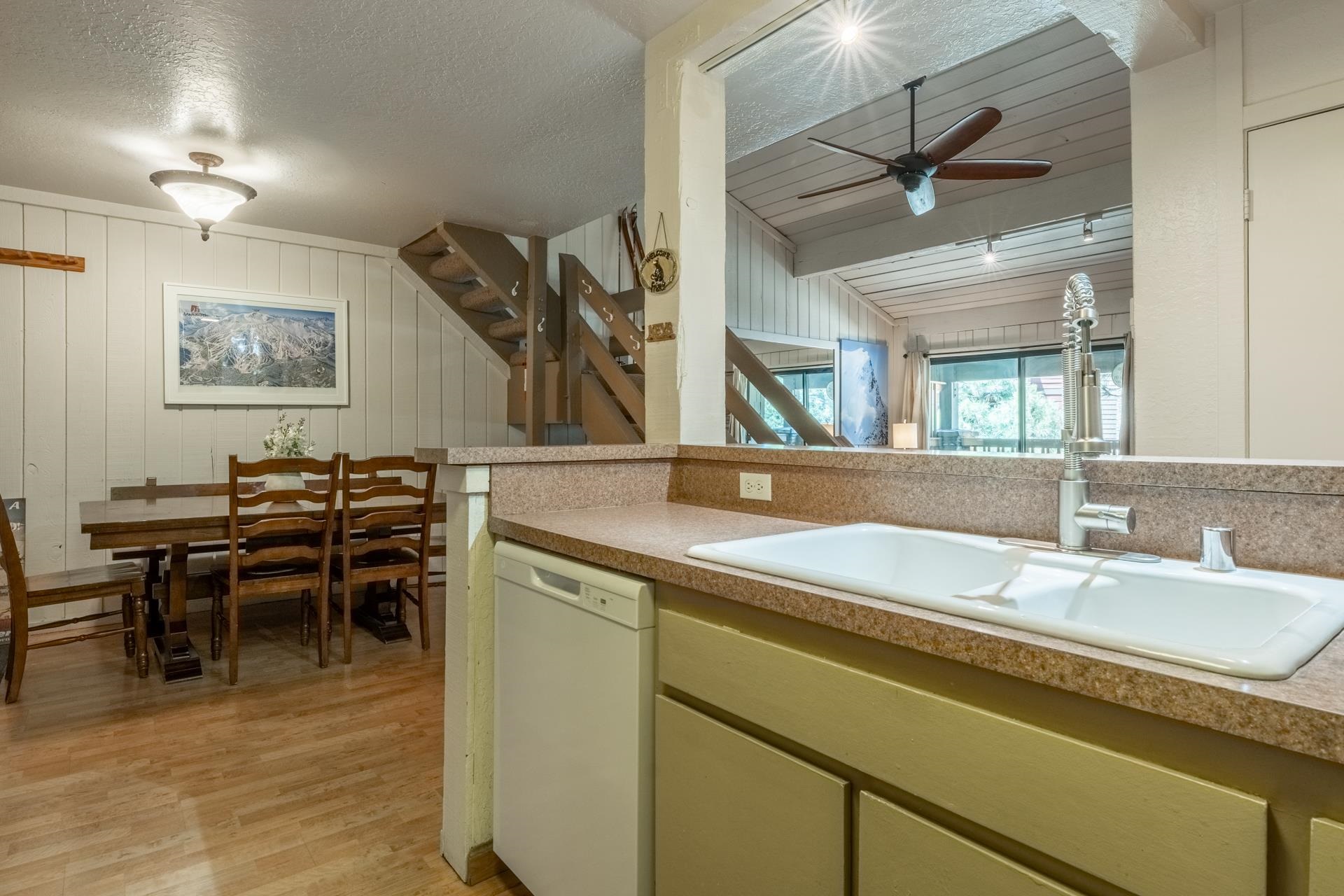 3253 Meridian Blvd. E-16