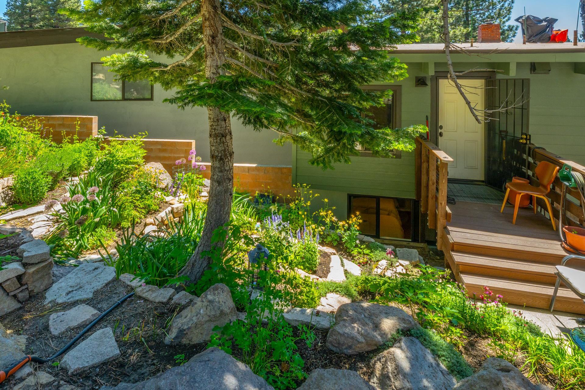 50 Hidden Valley Rd #16