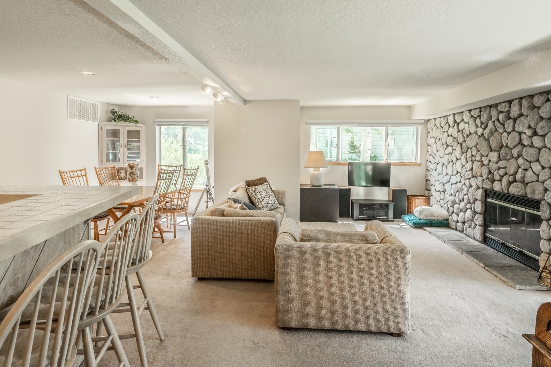 609 Golden Creek Rd Unit: 609