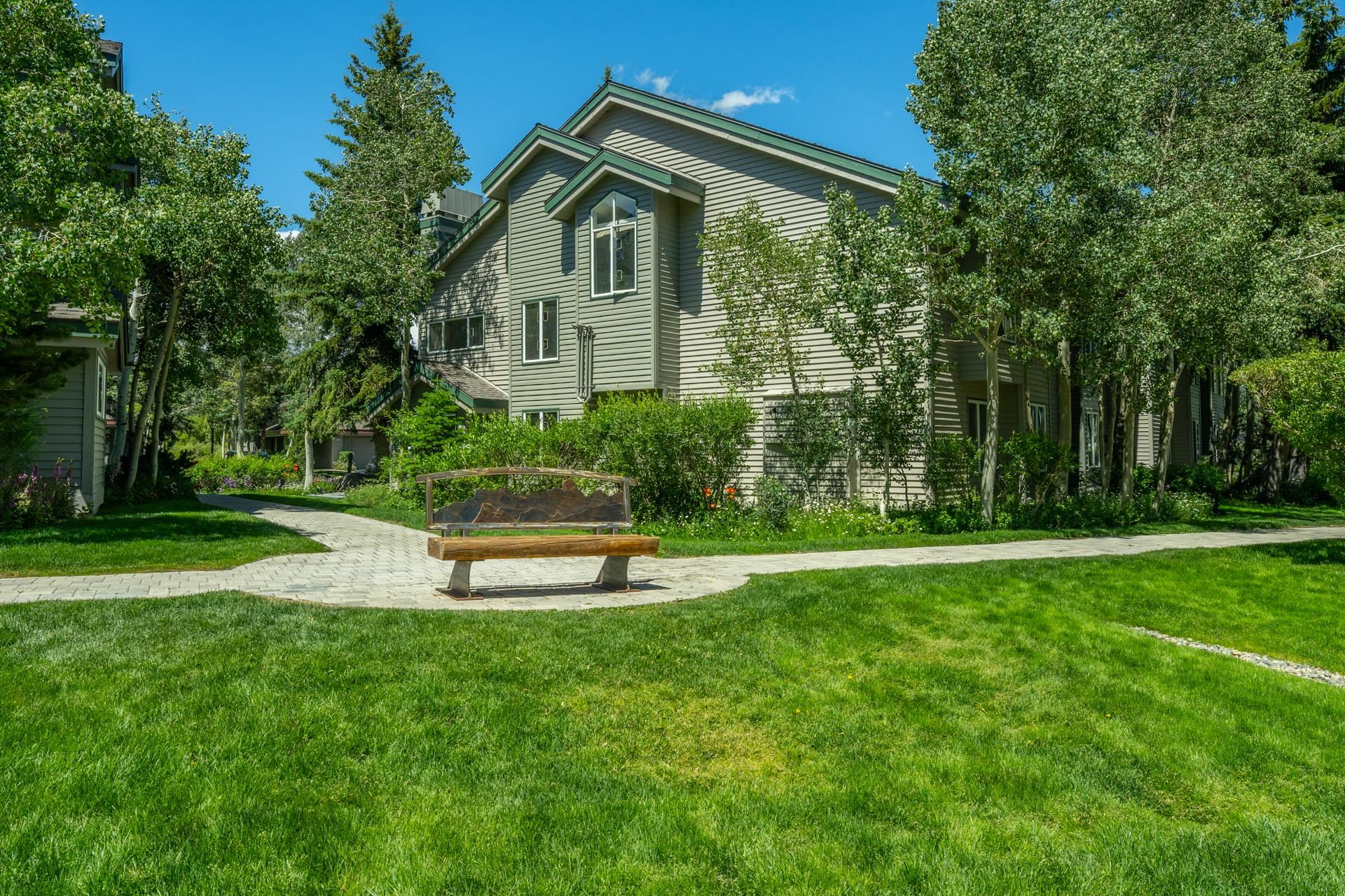 609 Golden Creek Rd Unit: 609