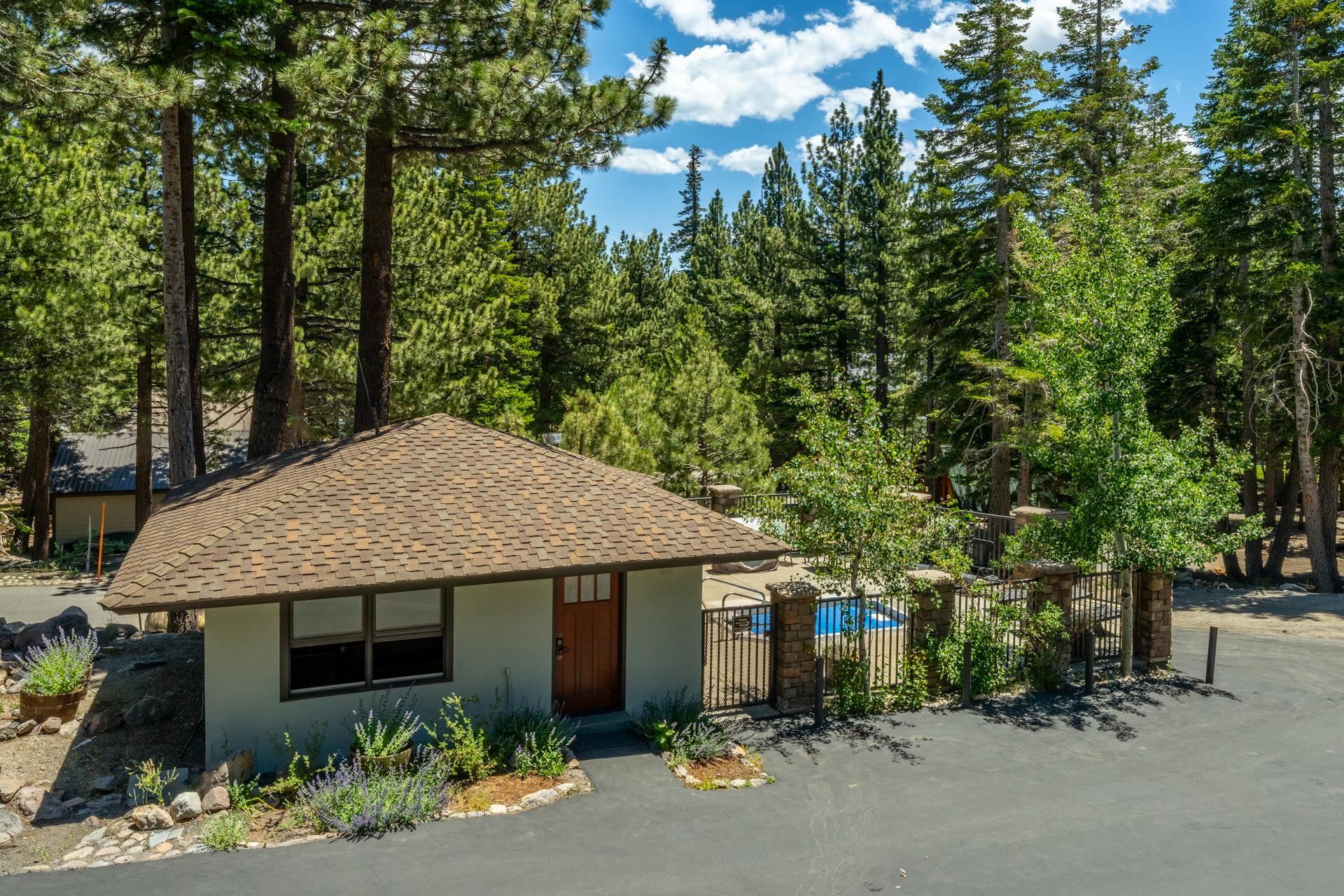 50 Hidden Valley Rd #17