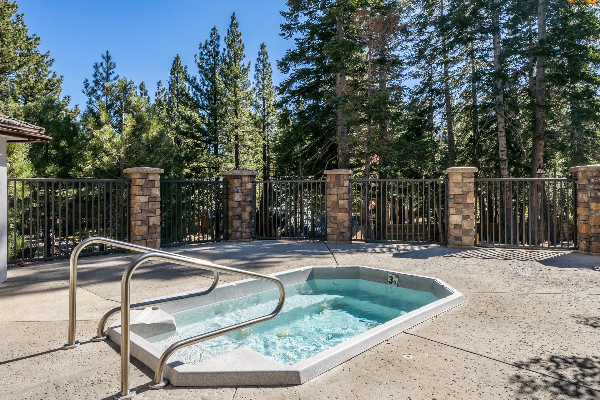 50 Hidden Valley Rd #17
