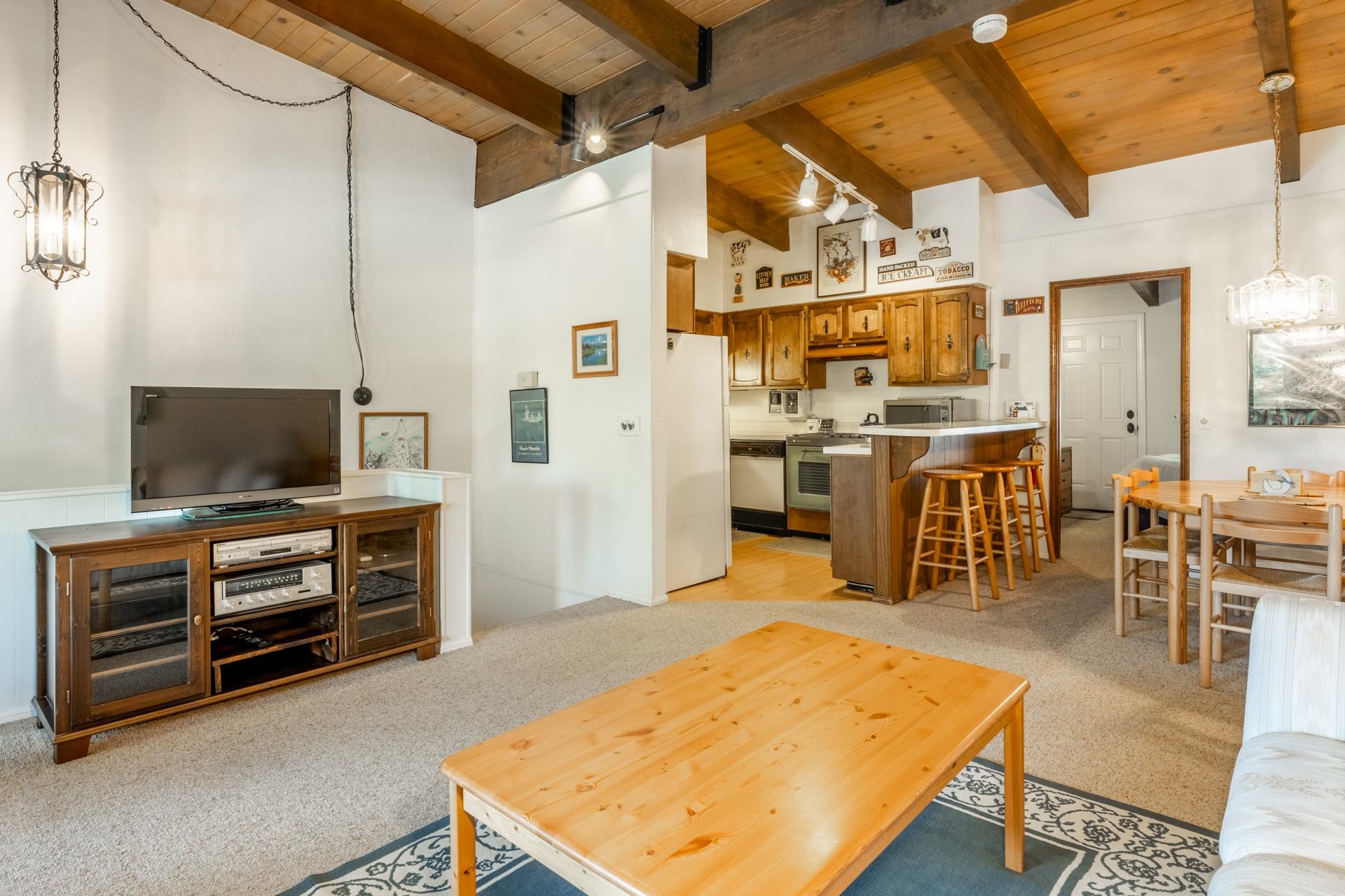 50 Hidden Valley Rd #17
