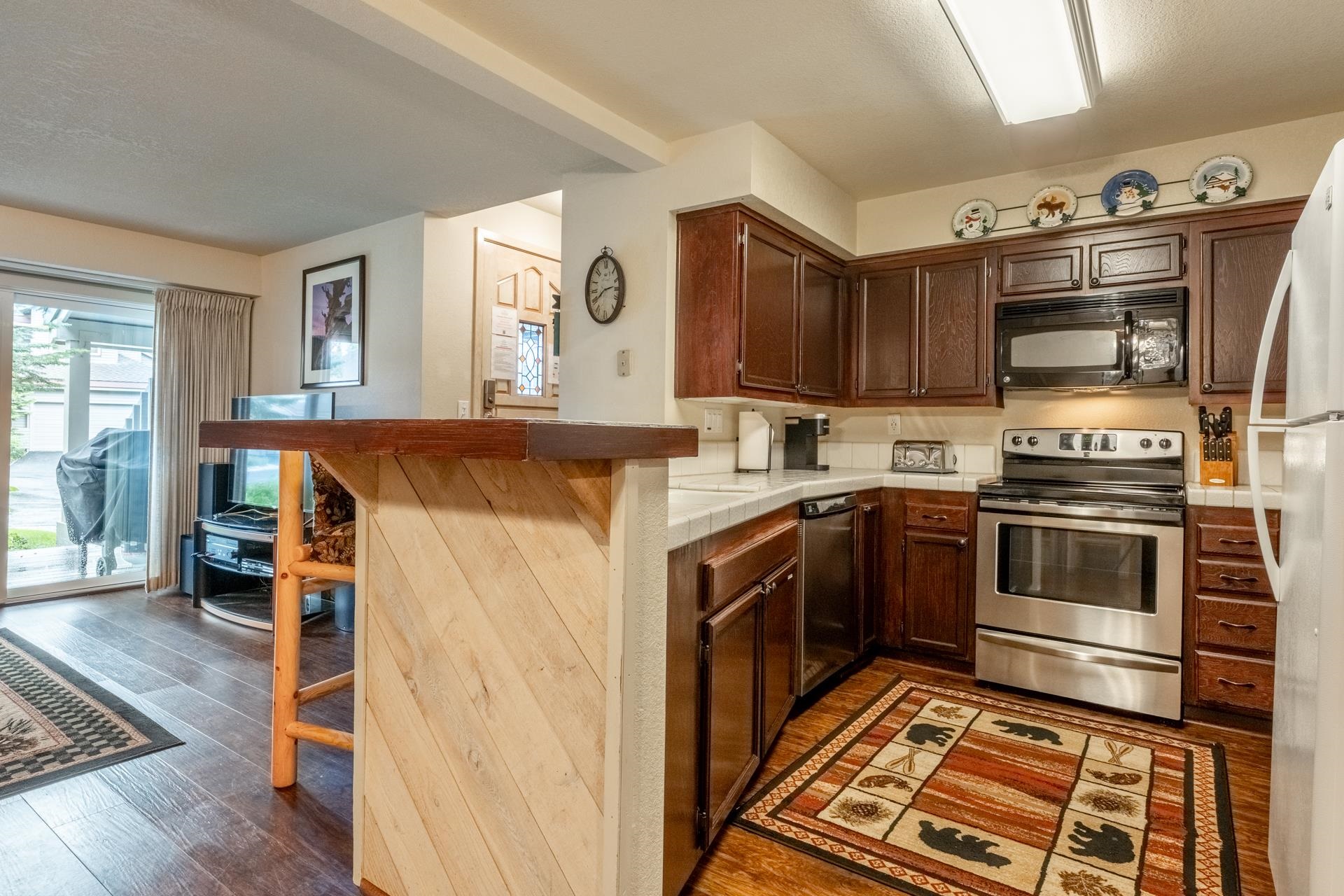 613 Golden Creek Road Unit: 613