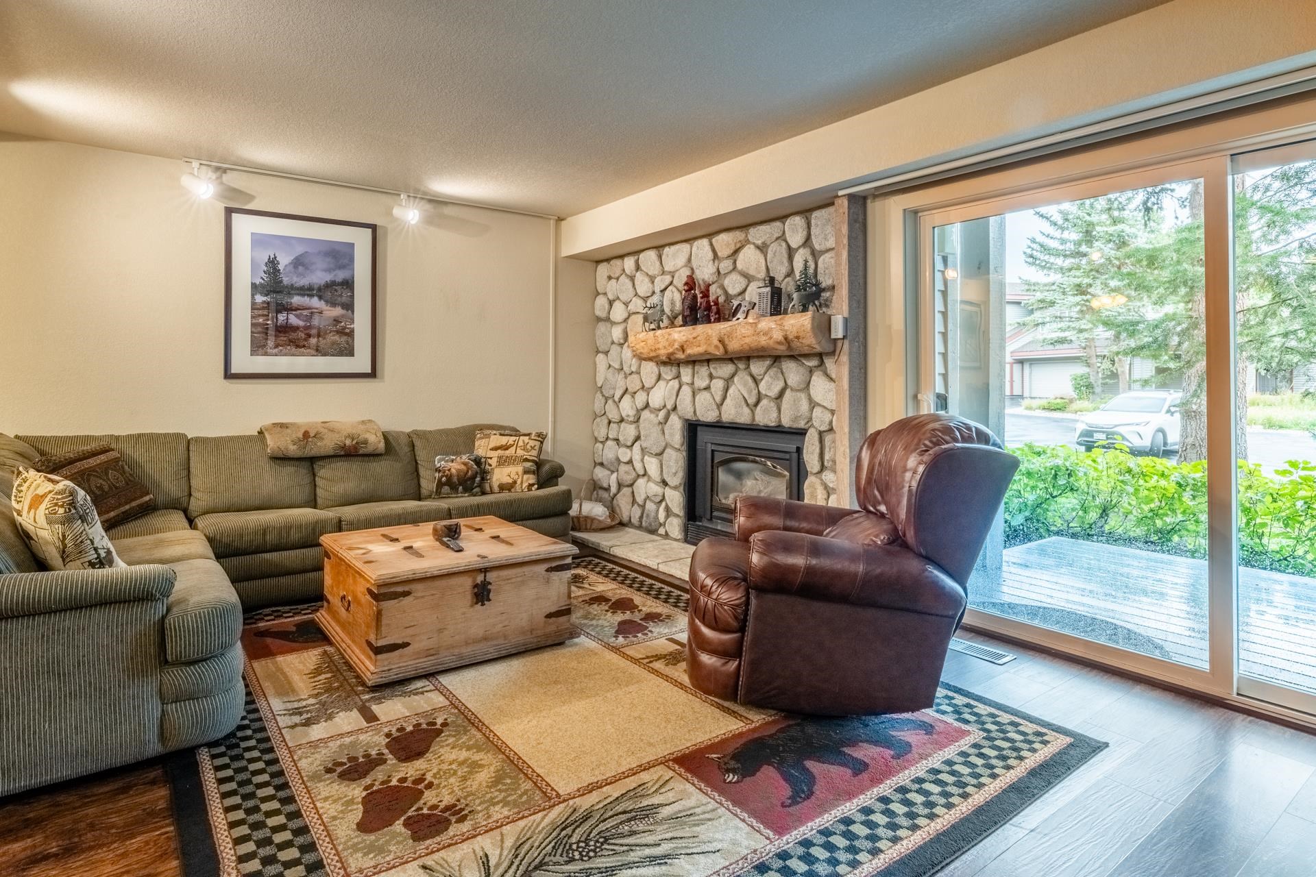 613 Golden Creek Road Unit: 613