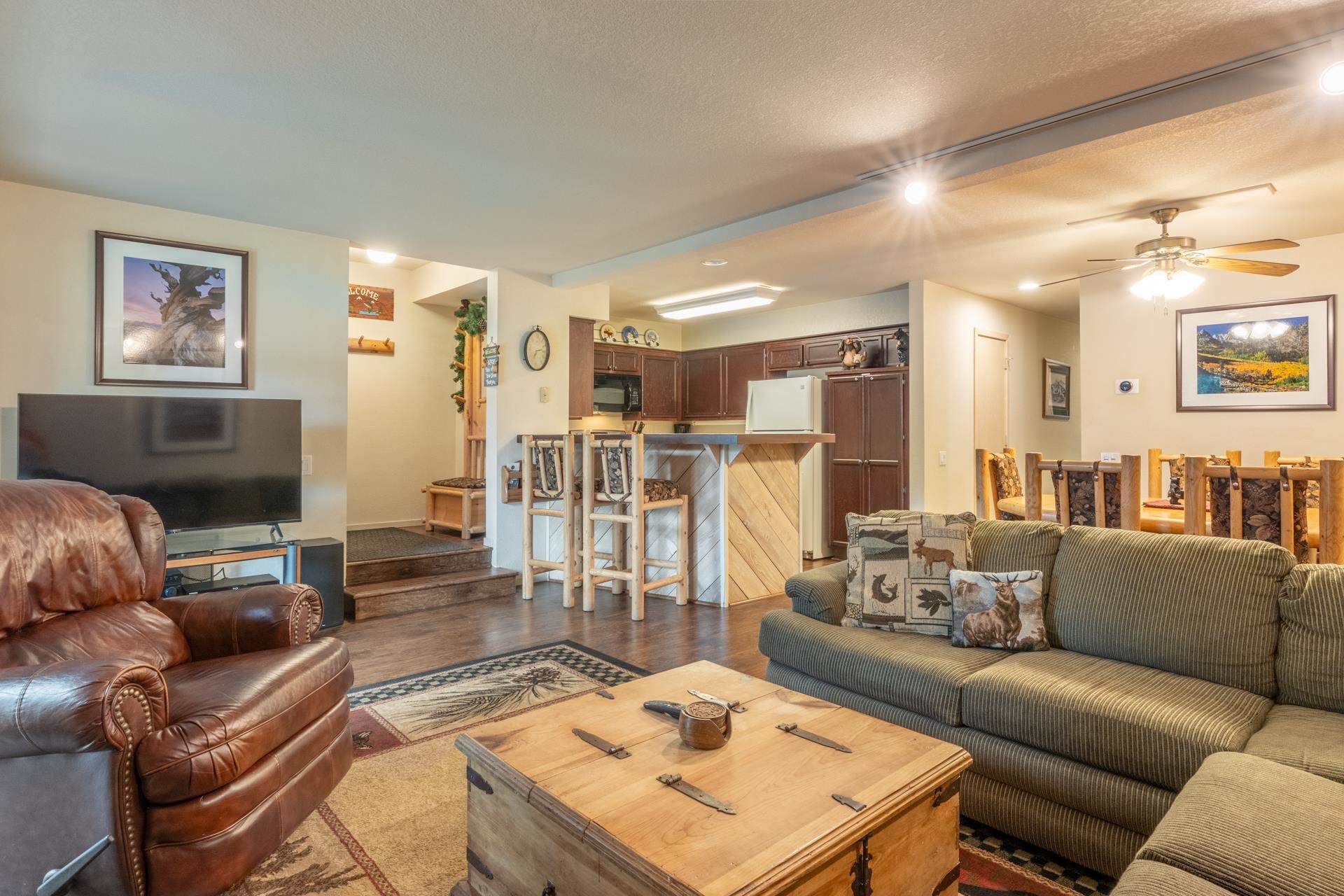 613 Golden Creek Road Unit: 613