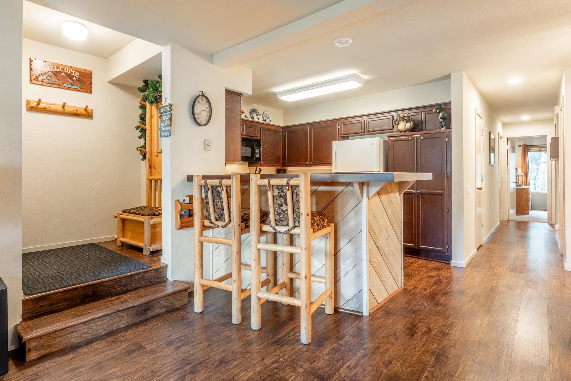 613 Golden Creek Road Unit: 613