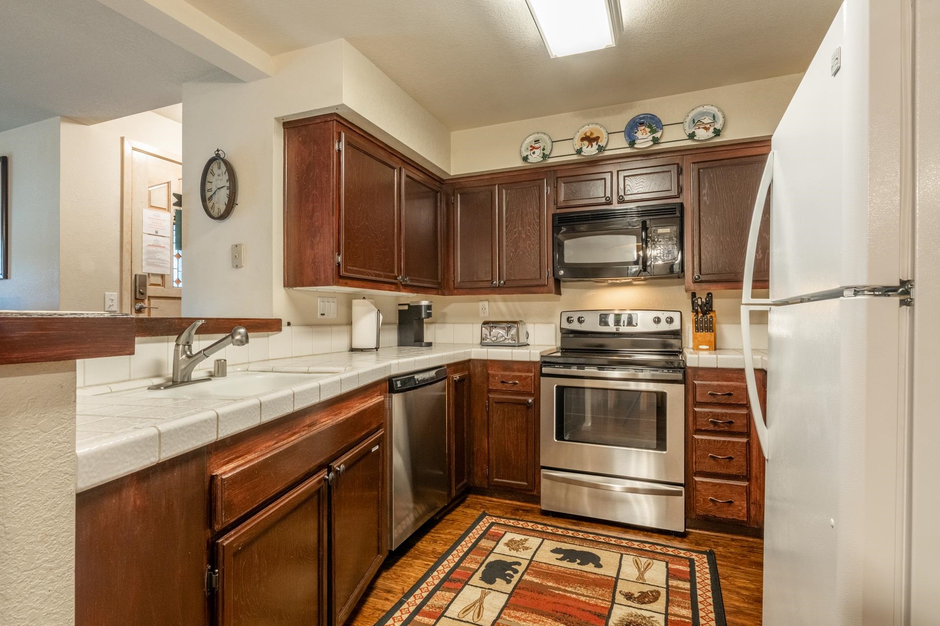 613 Golden Creek Road Unit: 613