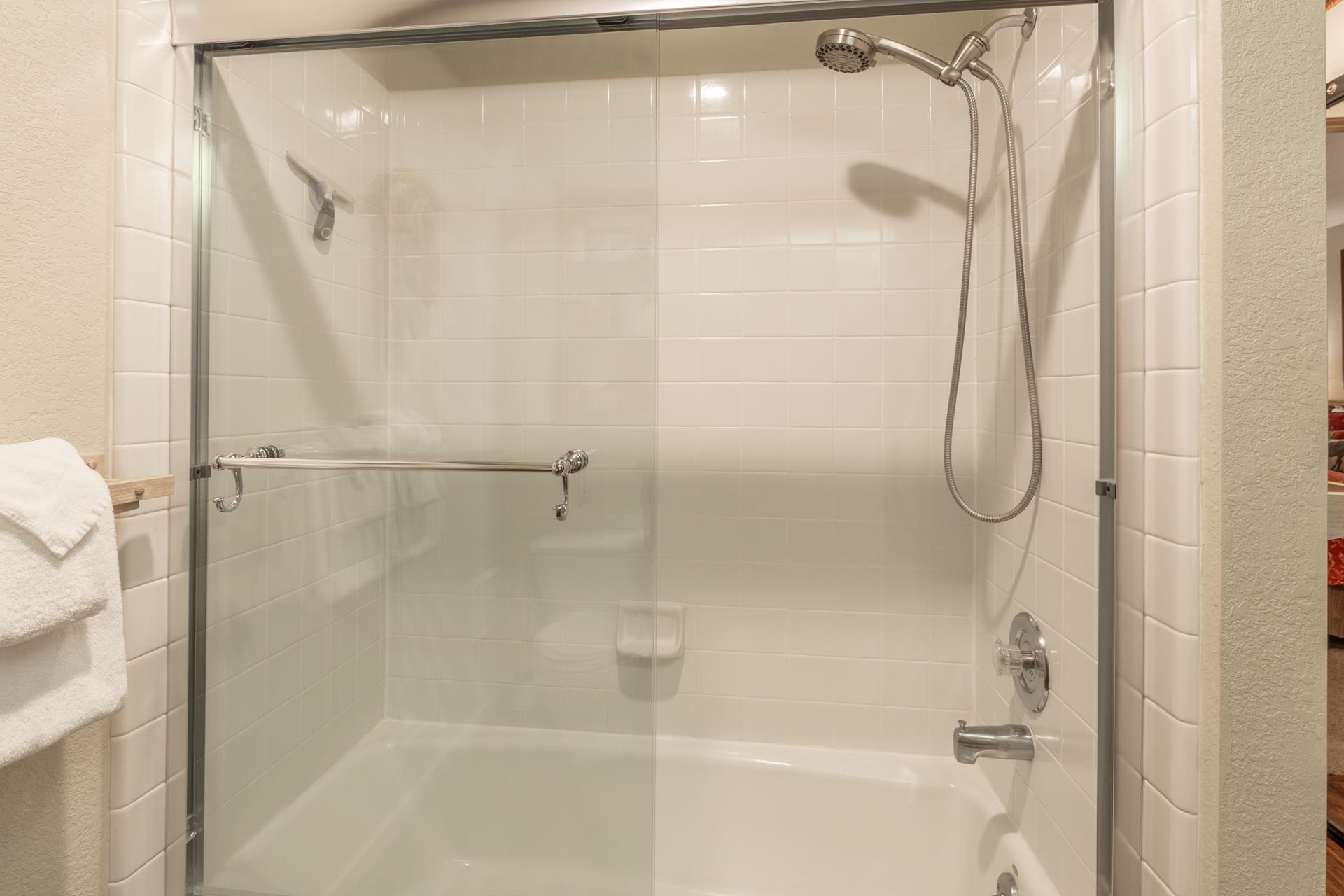613 Golden Creek Road Unit: 613